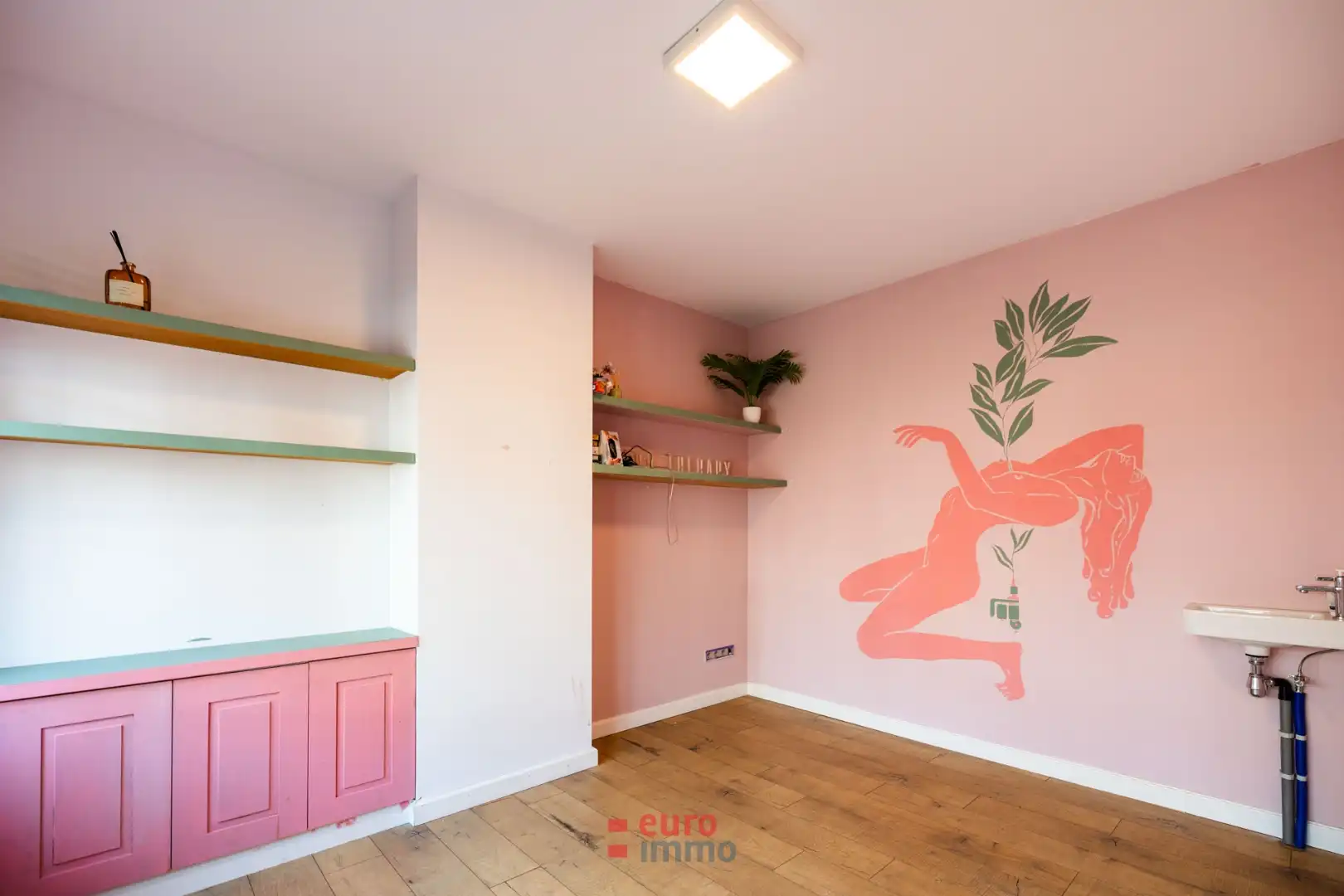 VASTGOEDTOPPER in Nieuwpoort: ruime stadswoning met tuin en garage. foto 6