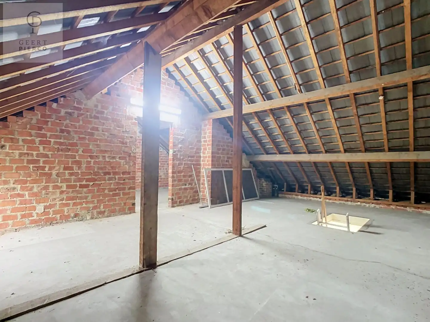 Charmante woning met garage en kelder in de rustige Kan. Schoolslaan, Landen - een perfecte kans voor jouw nieuwe thuis! foto 16