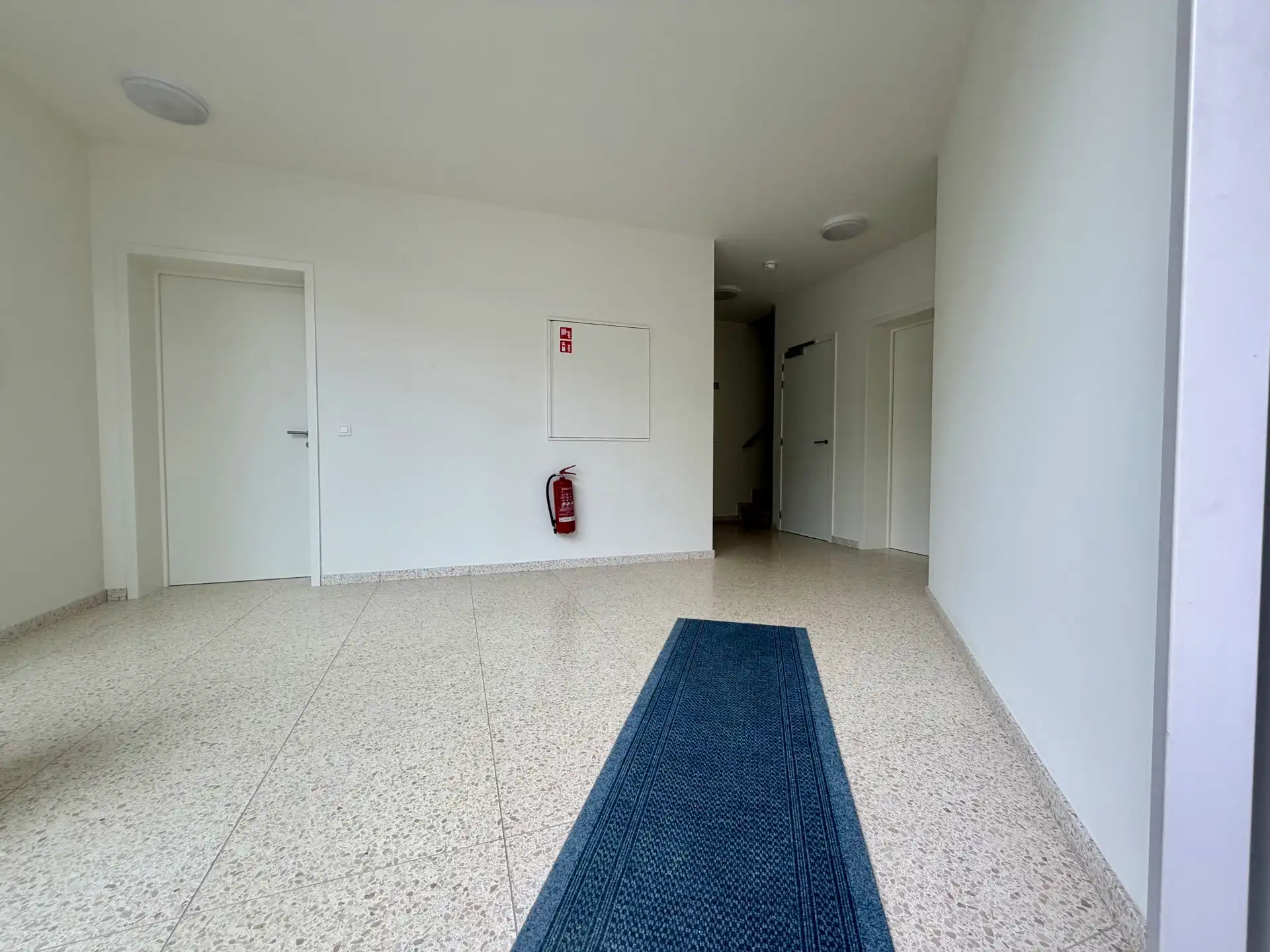 Gelijkvloers BEN-appartement met 3 slaapkamers en parking foto 4