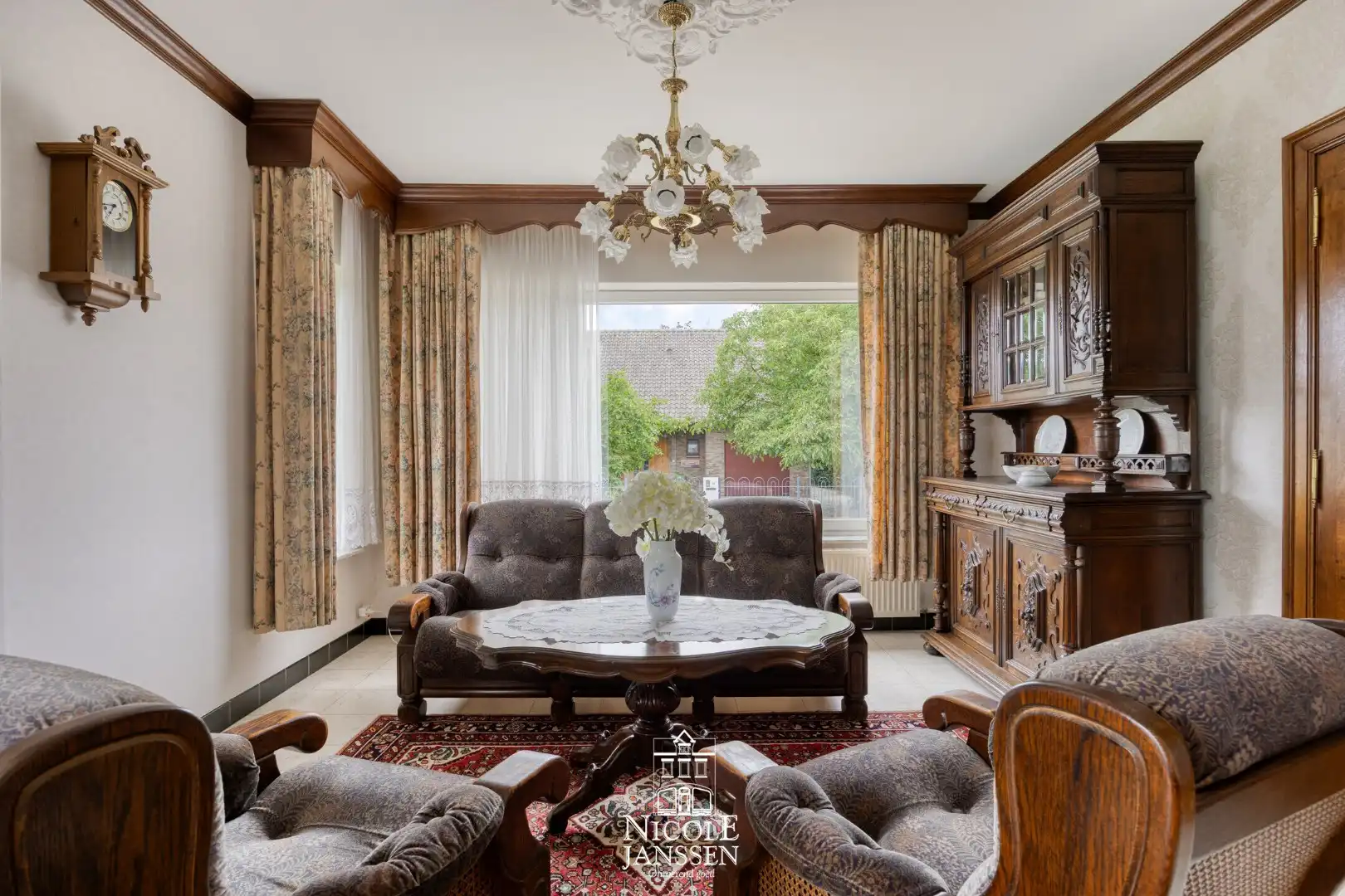 Woning met tuin (te verkavelen tot bouwgrond) foto 7
