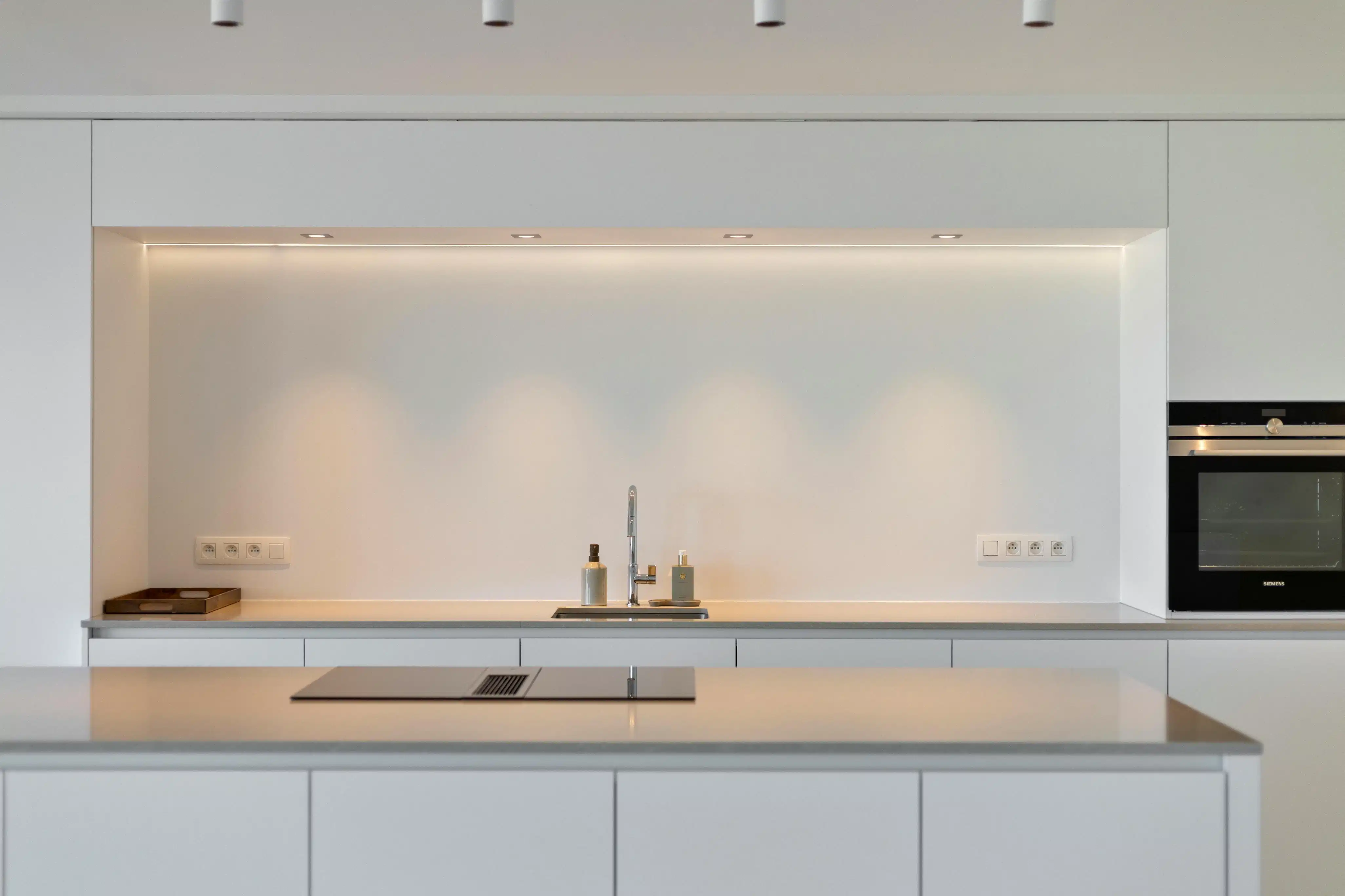 Uniek appartement met 4 slaapkamers op de Zeedijk te De Panne foto 8