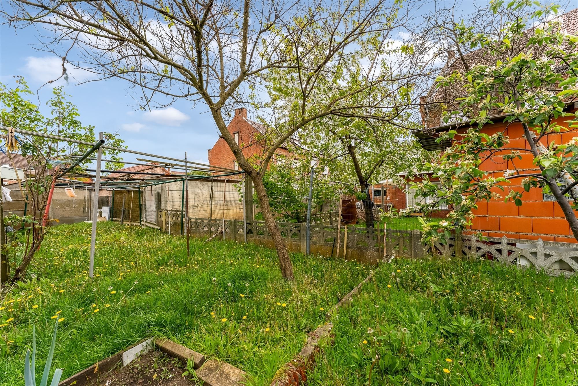 WONING MET KARAKTER EN VELE MOGELIJKHEDEN OP CENTRALE LIGGING TE BERINGEN foto 12