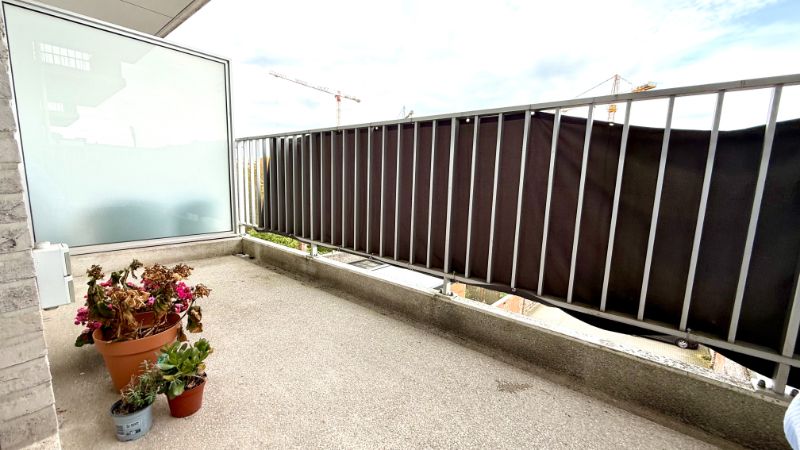 Centraal gelegen, modern appartement met 2 slaapkamers en terras foto 12