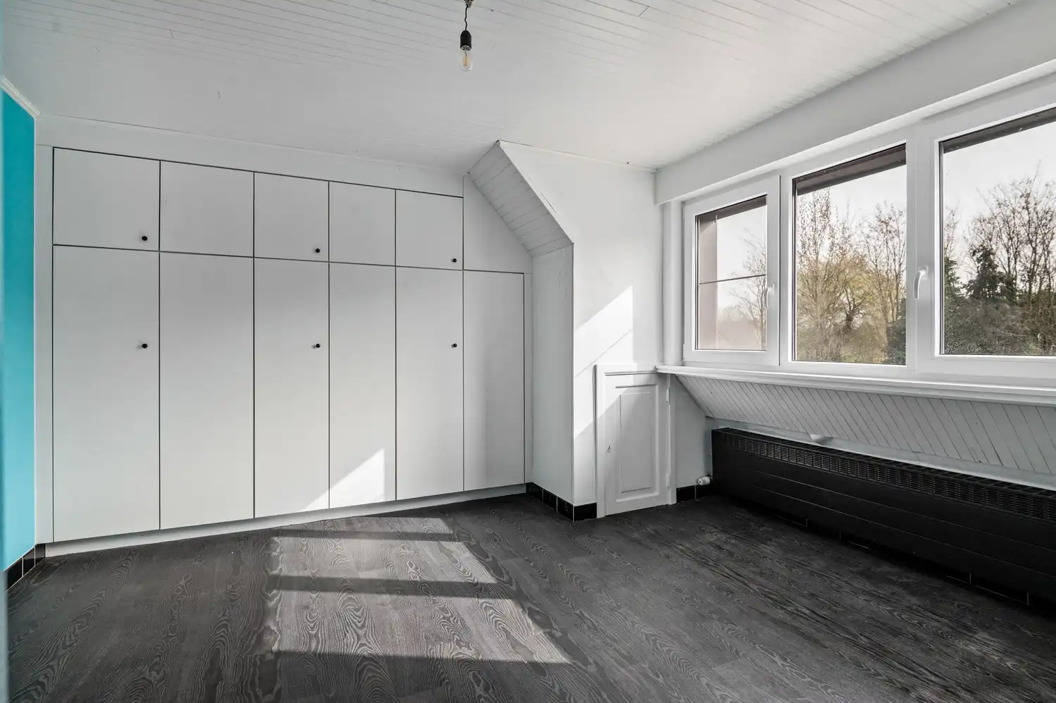 Aangename woning met ruime tuin en magazijn Te Koop op toplocatie in Begijnendijk foto 12