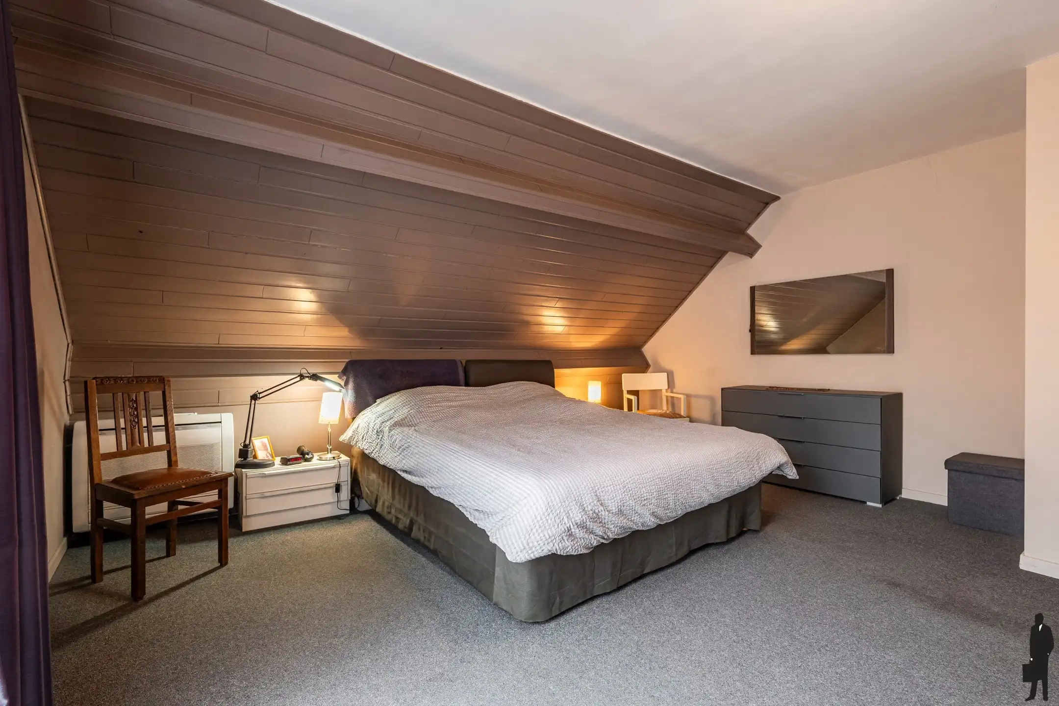 Instapklare gezinswoning met 3slks, tuin en garage op 563 m² foto 17