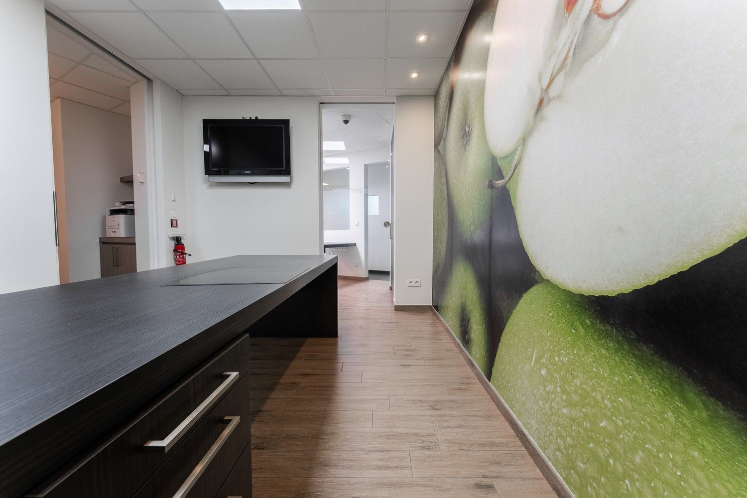 Mooi gerenoveerd handelspand pal in het centrum van Pelt met 7 parkeerplaatsen foto 29