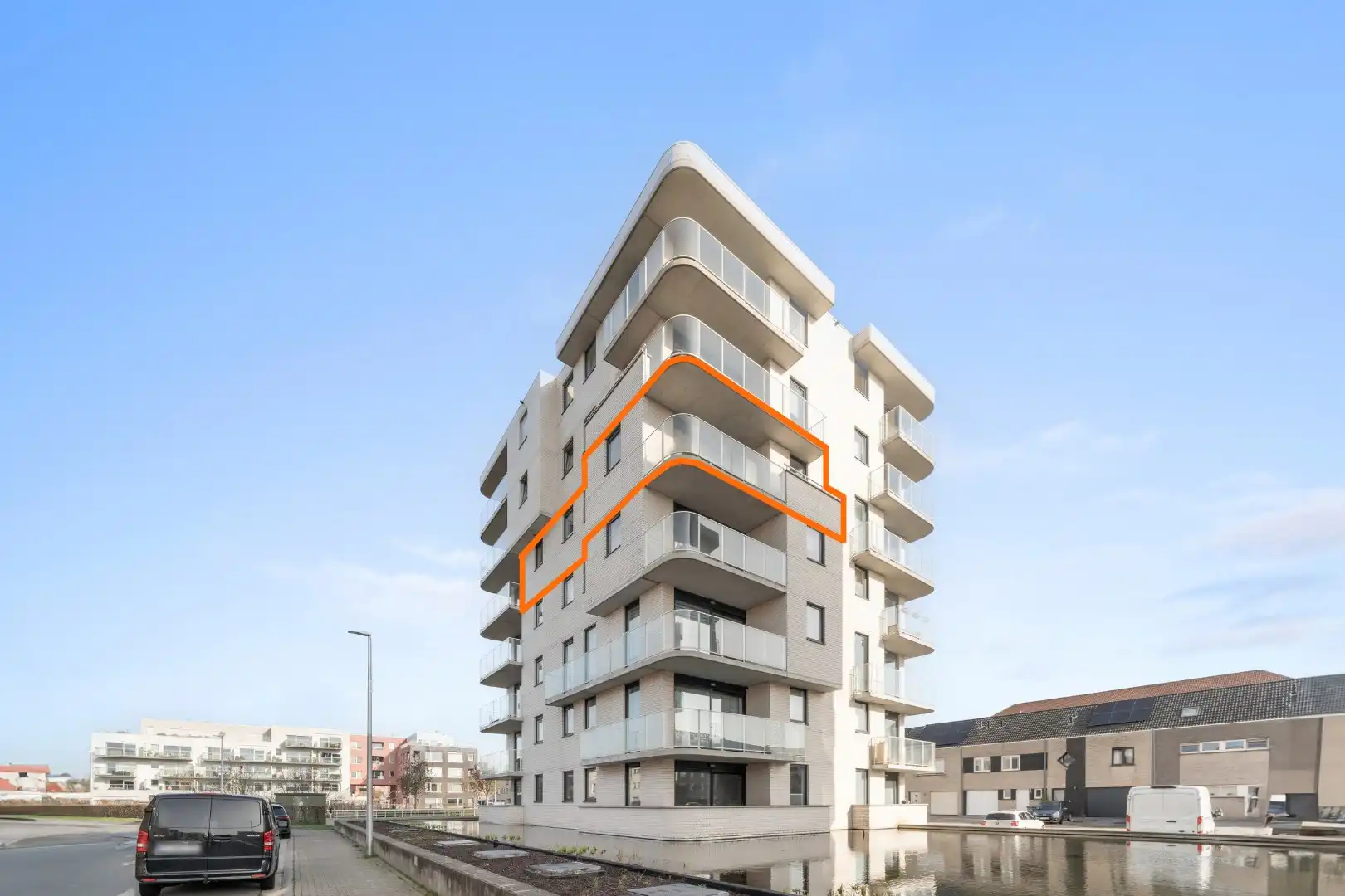 Instapklaar appartement met 2 slaapkamers te koop in Lokeren foto {{pictureIndex}}