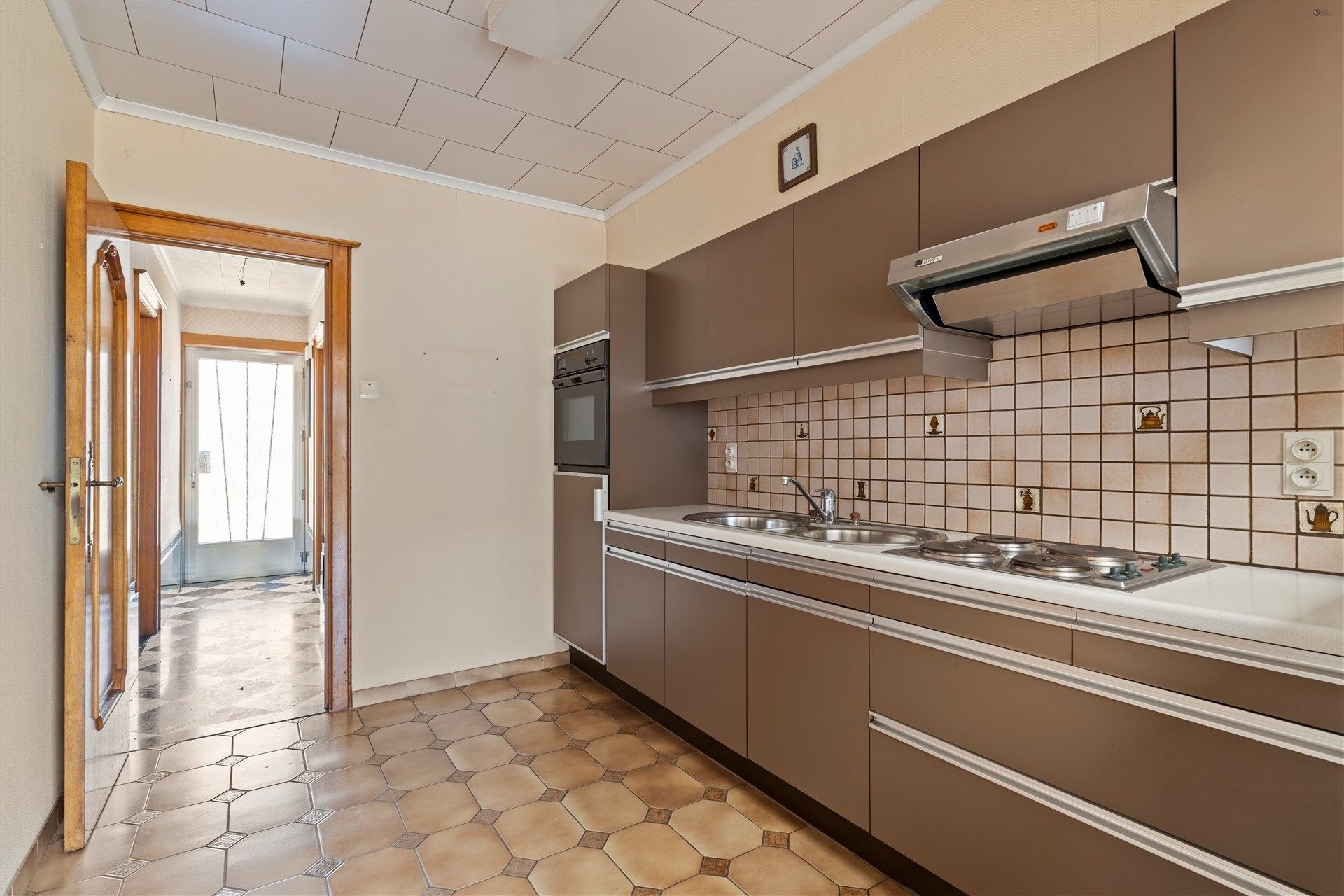 Te renoveren rijwoning op een rustige locatie in Kemzeke foto 8