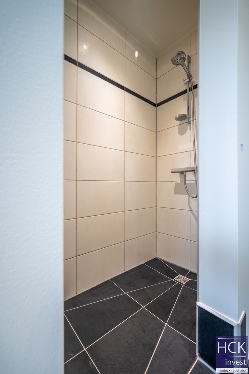 WAREGEM - Ruime & energiezuinige HOB met high-end afwerking!! foto 15