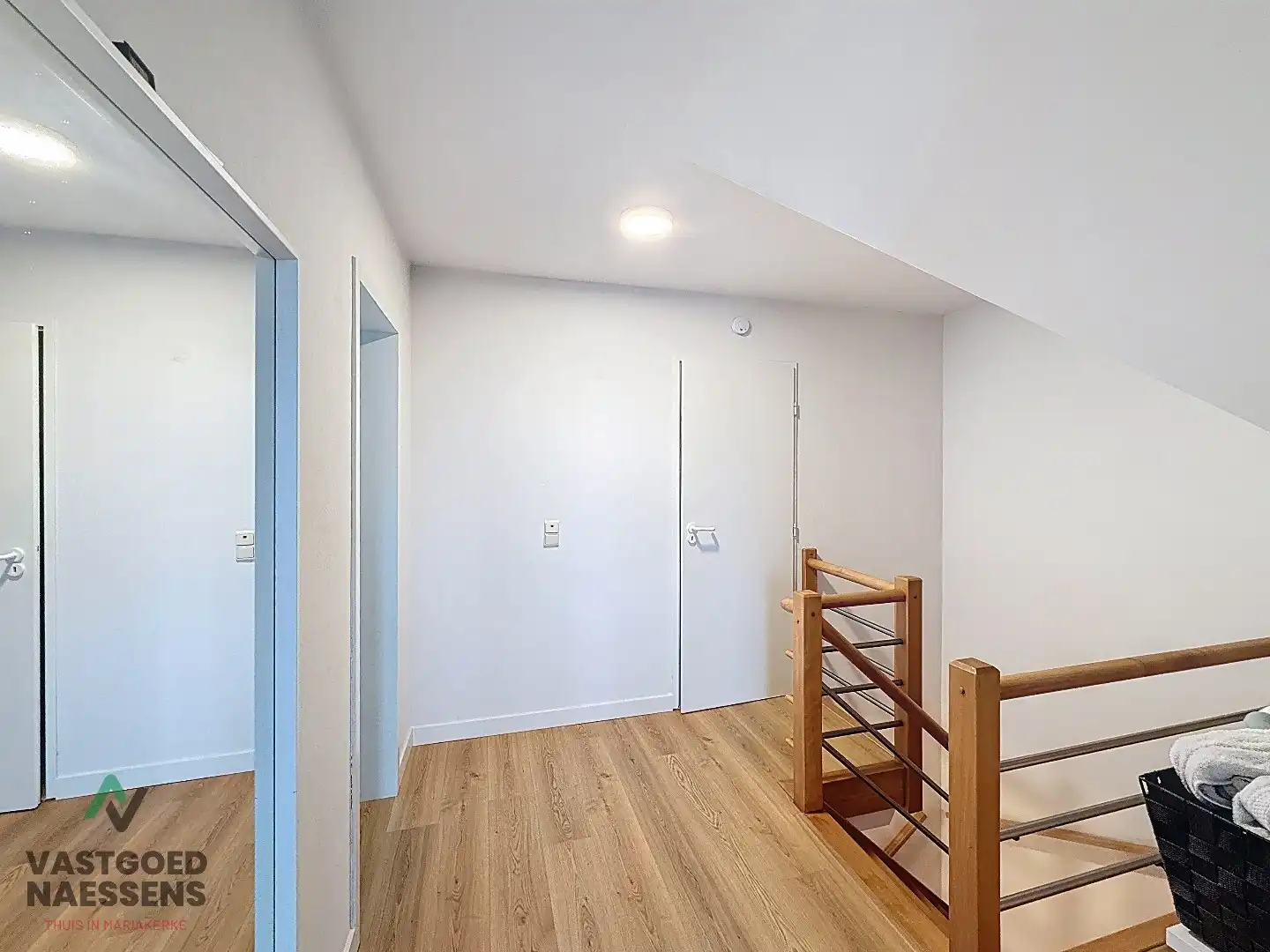 GEMEUBELD DUPLEX-APPARTEMENT MET 2 SLPK EN TERRAS  foto 12