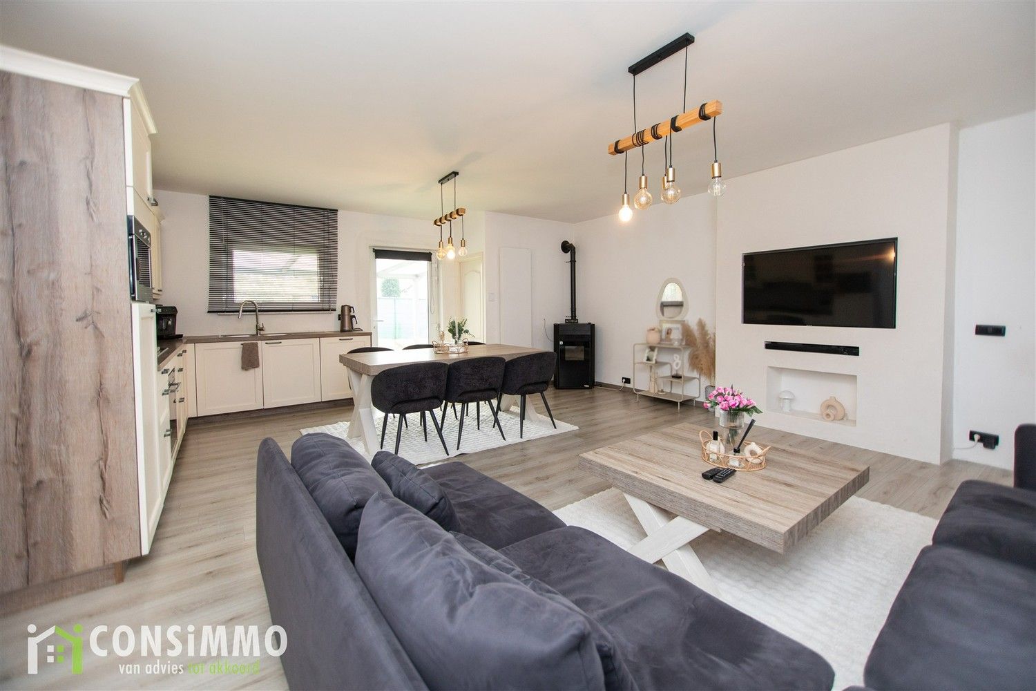 Vrijstaande, gerenoveerde woning op ruim perceel in het groene Genk-Sledderlo foto 7