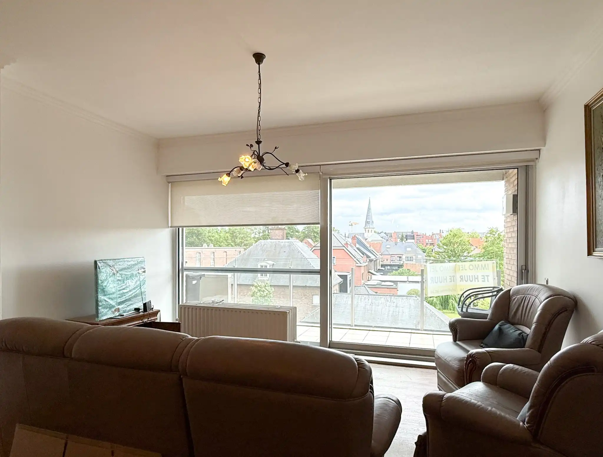 Appartement met twee slaapkamers en autostaanplaats in het centrum van Beveren foto 4