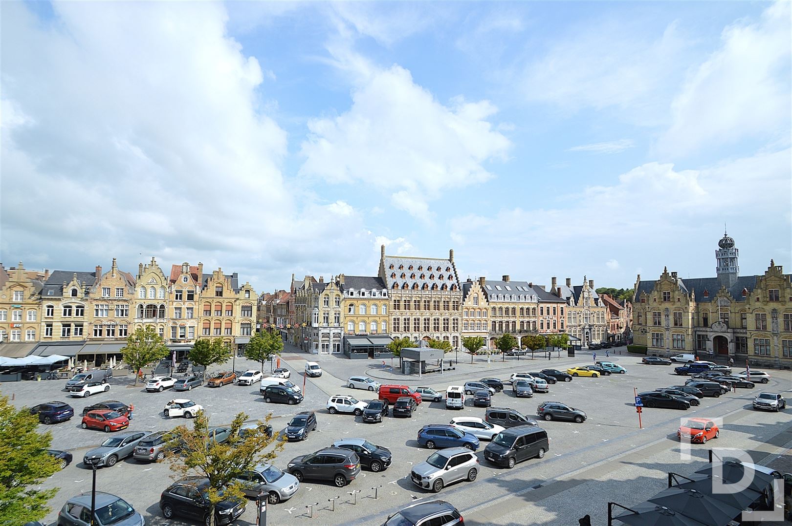 Ruim appartement op toplocatie in Ieper. foto 18