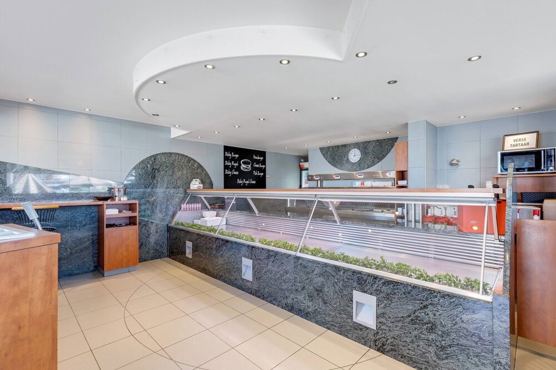 Handelspand met bouwgrond, duplex en parking te koop foto 6