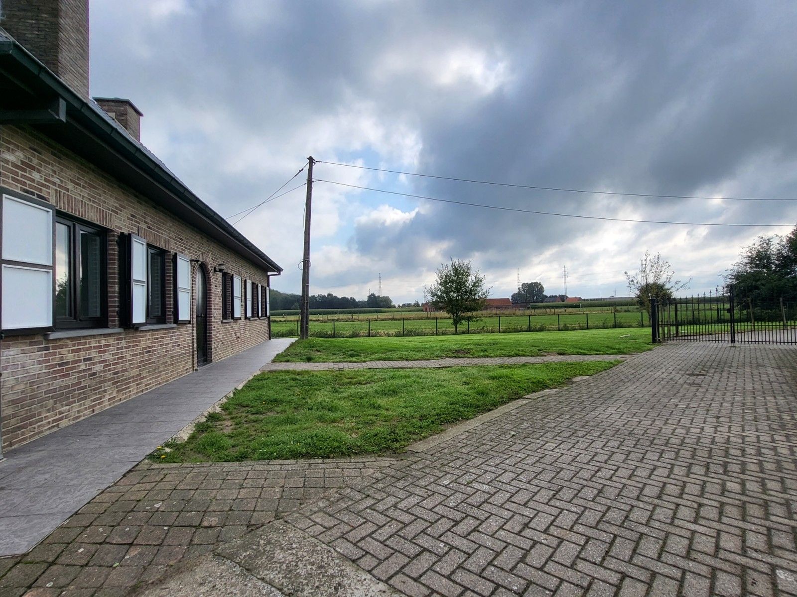 Rustig gelegen woning met 5 slaapkamers foto 30