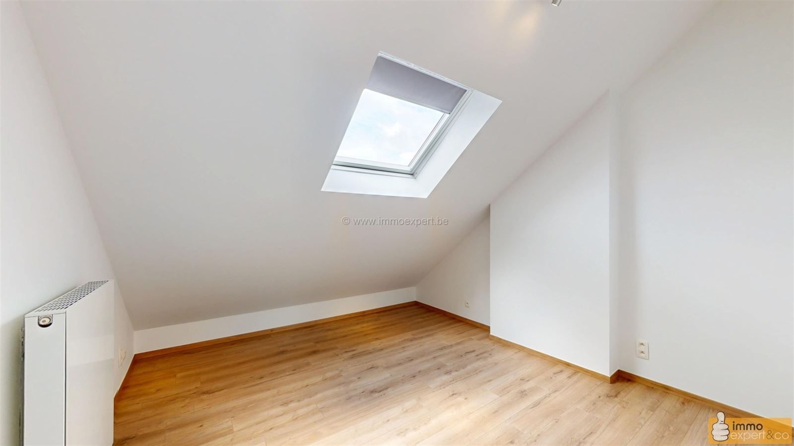 TERNAT: Woning met 2 slpks, pal in het centrum foto 17