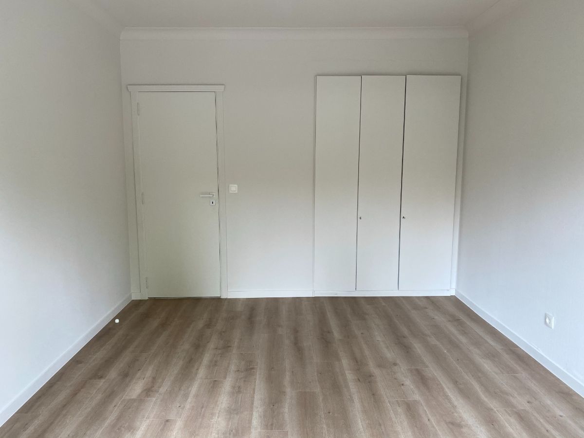Appartement met twee slaapkamers op gelijkvloers en parkeerplaats foto 4