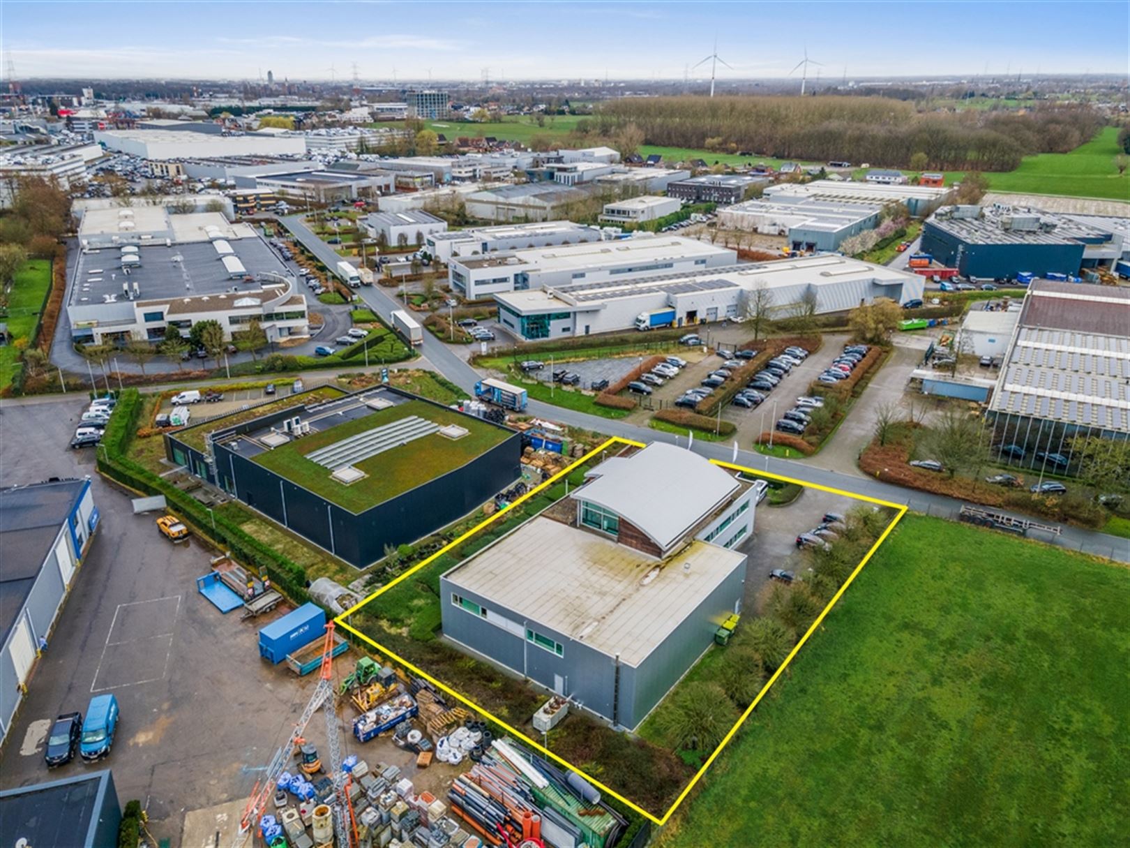 Kantoor van 1238m² samen met magazijn van 398 m² in Aartsela foto 21