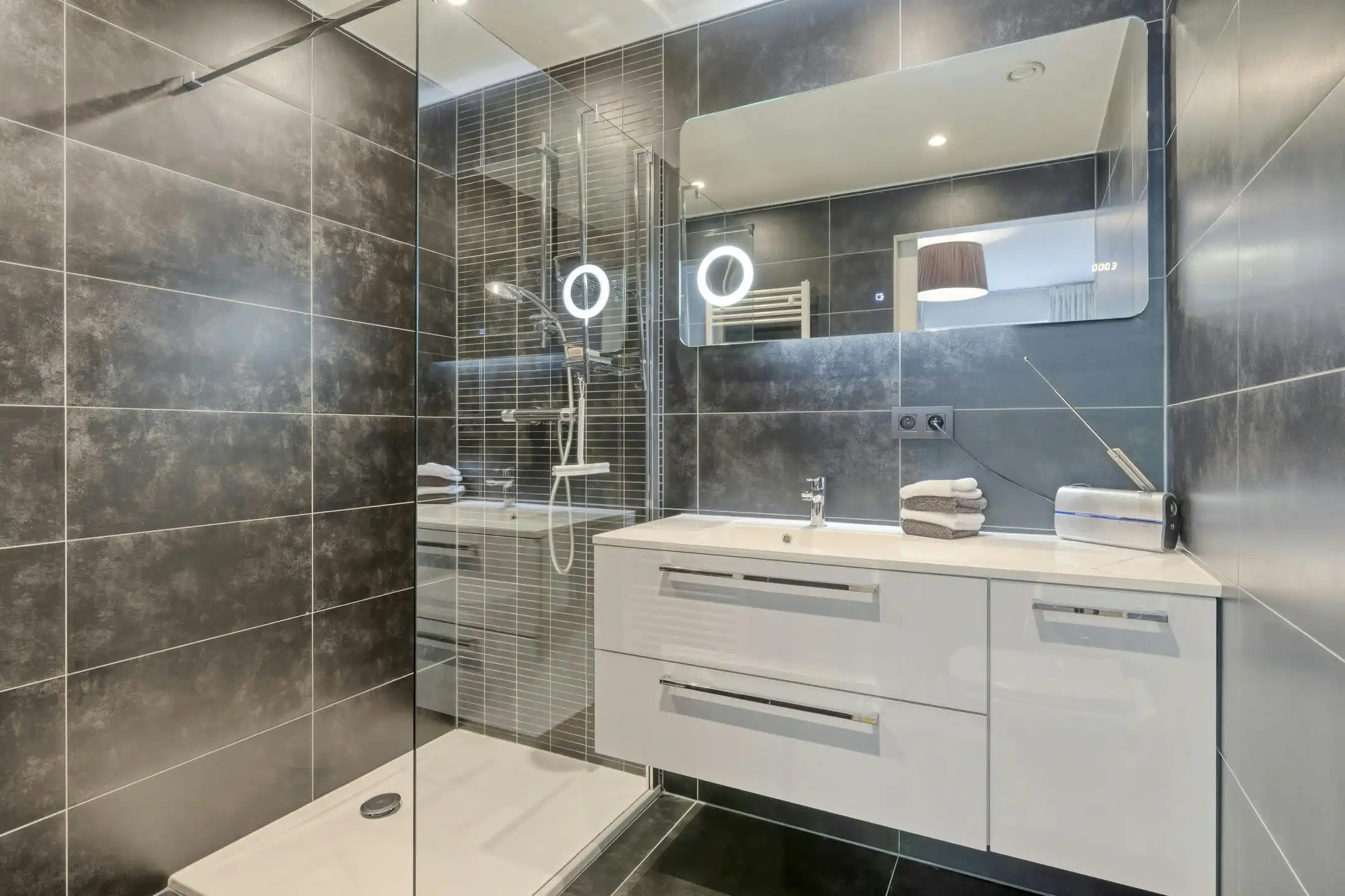 Perfect onderhouden appartement met terras te koop te Antwerpen foto 14