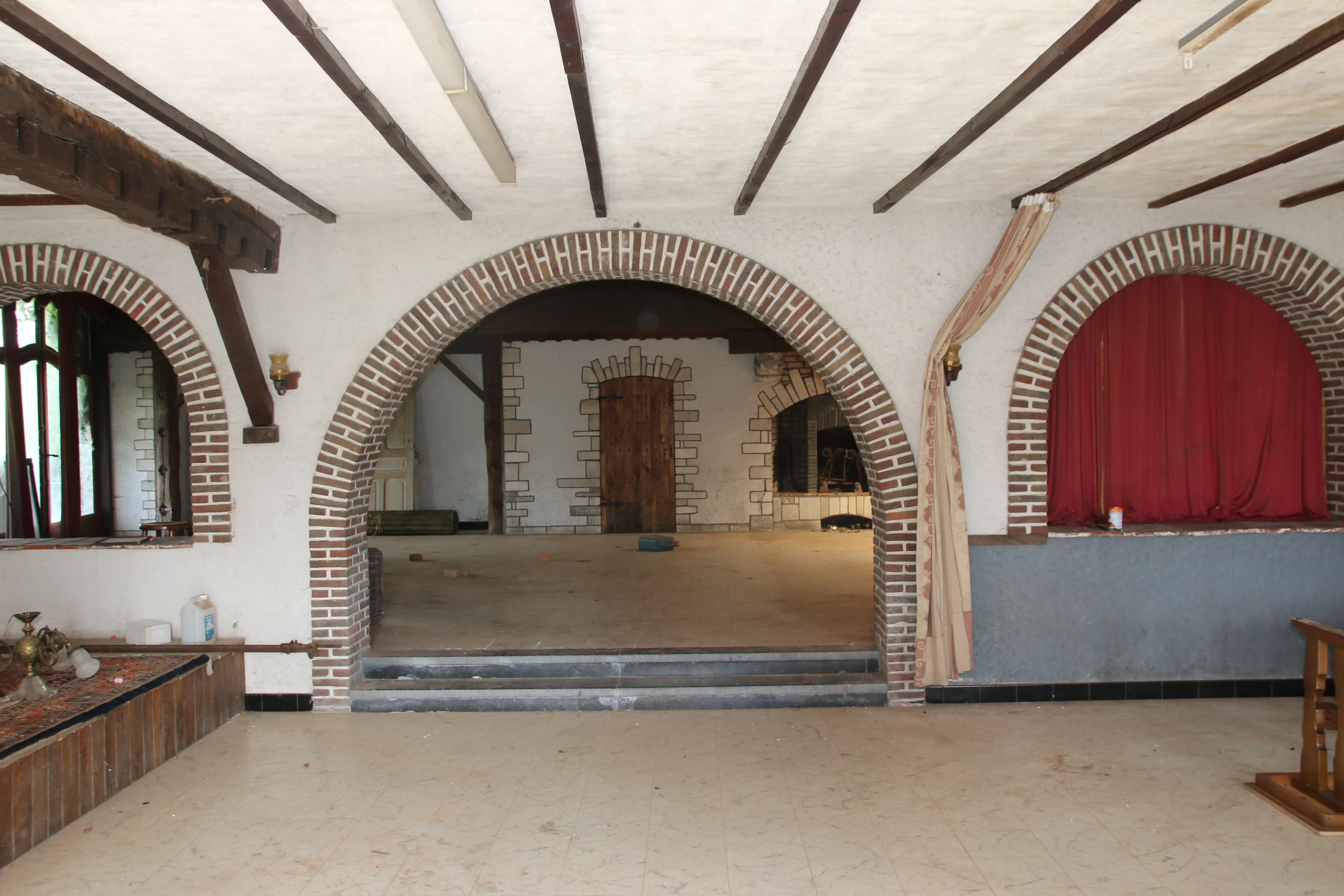 Zeer grondig te renoveren gebouw boordevol karakter foto 15