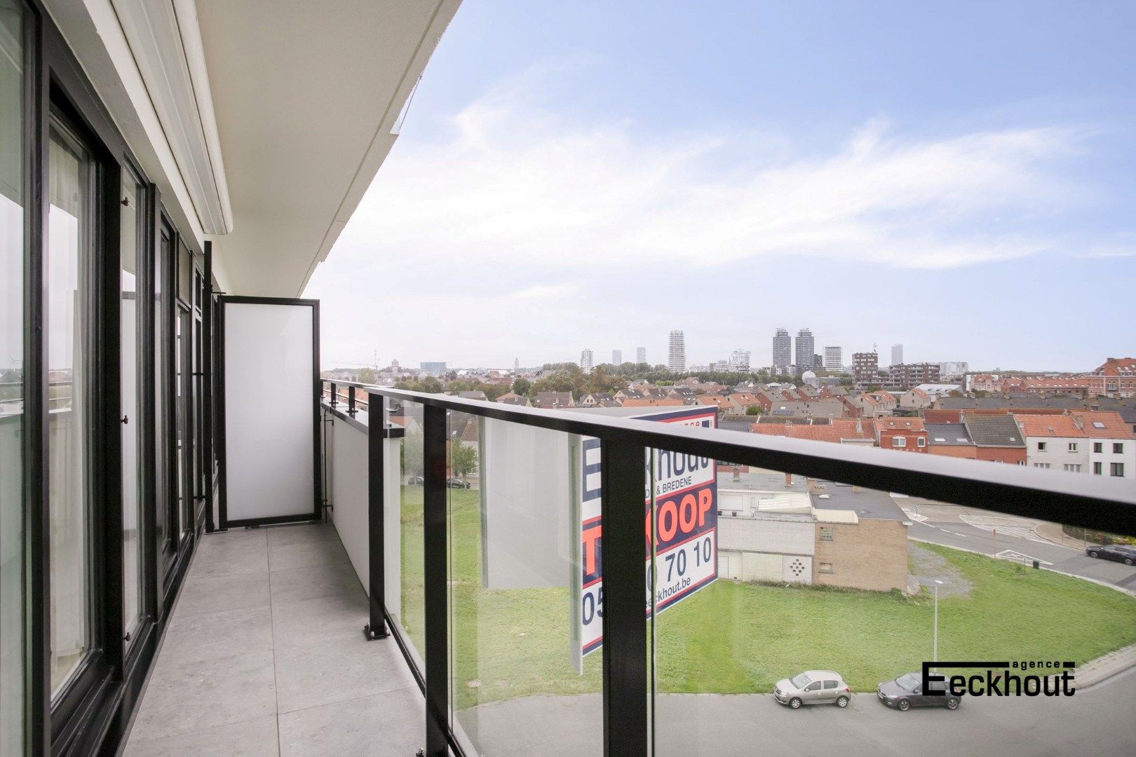 Ruim appartement met terras en open zicht in Bredene foto 20