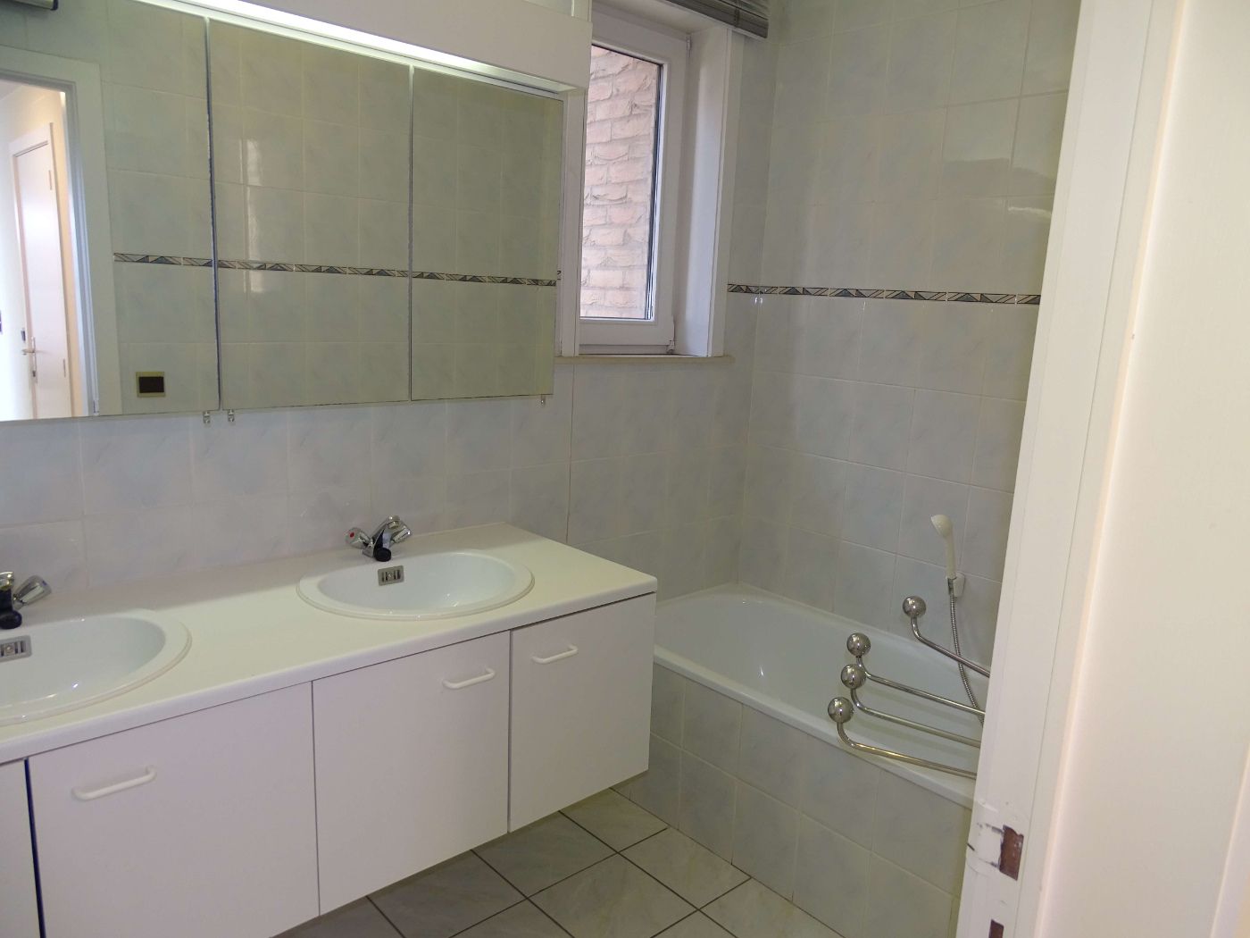 Residentie Delphine - ruim twee slaapkamer appartement nabij zee - Koksijde-Bad foto 16