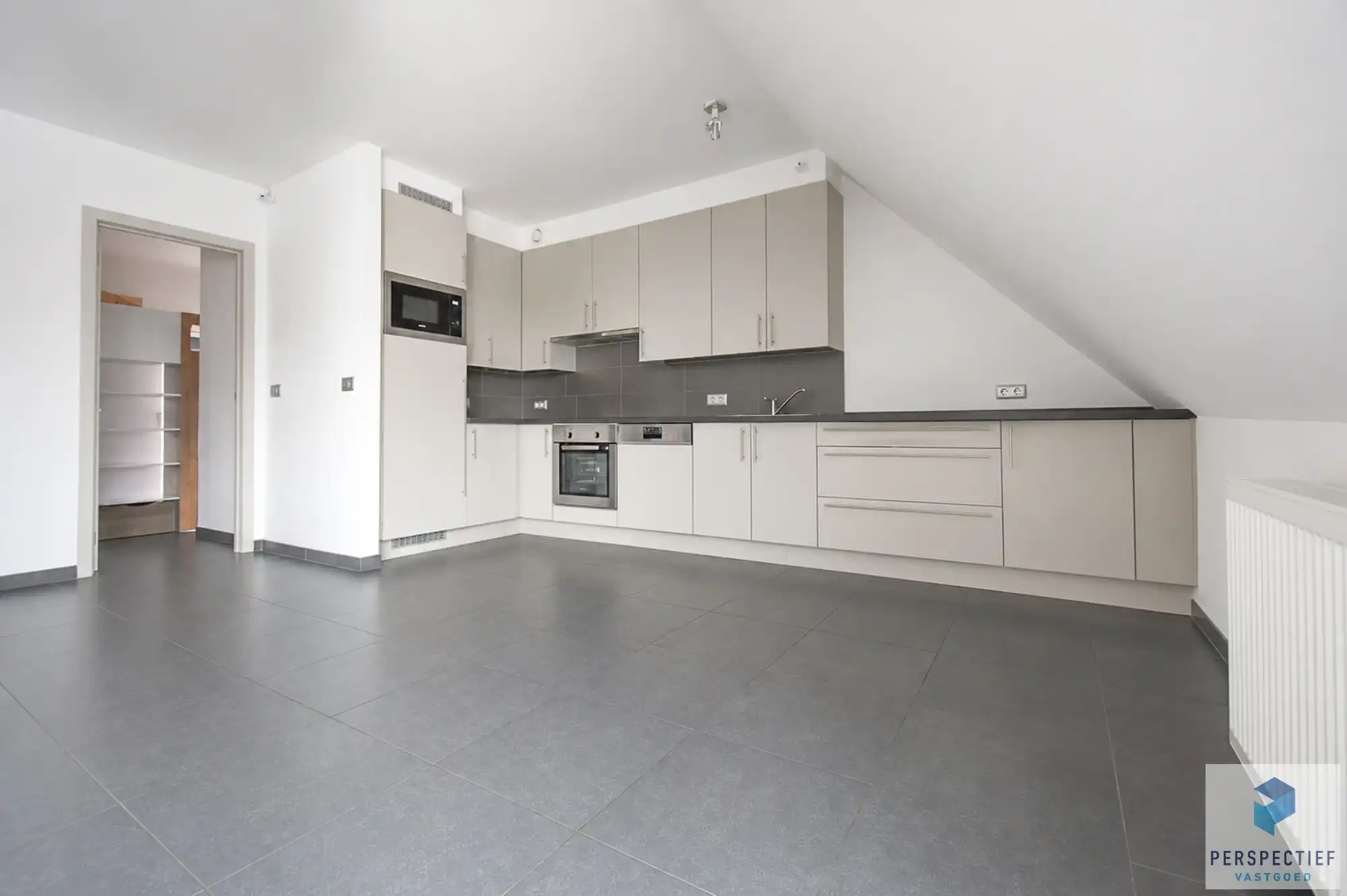 Ruim en modern woonappartement (bouwjaar 2020) met 2 slaapkamers en terras. foto 6