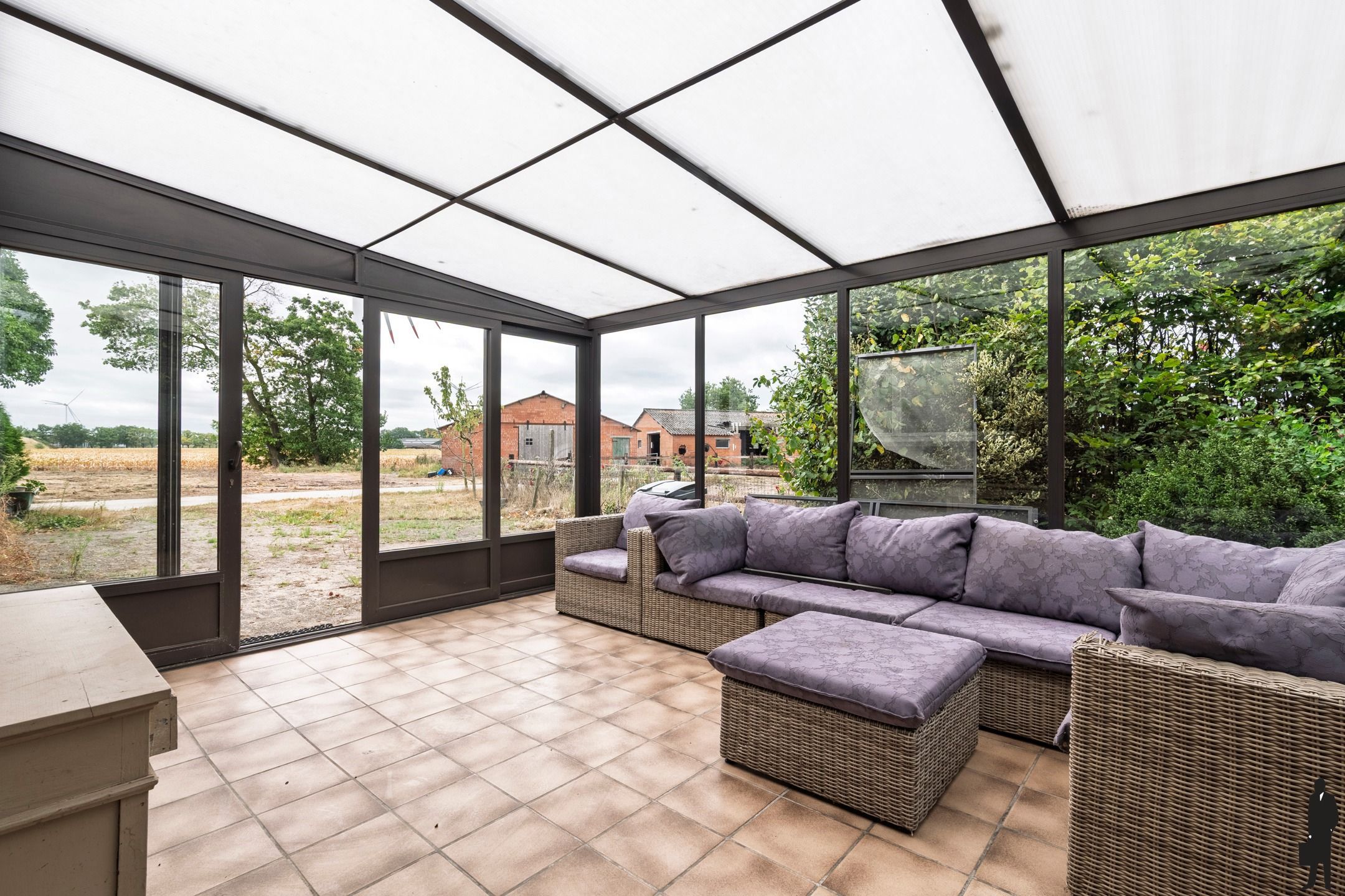Vrijstaande zonevreemde woning met paardenstal op ca. 20.000 m² te Meer foto 16