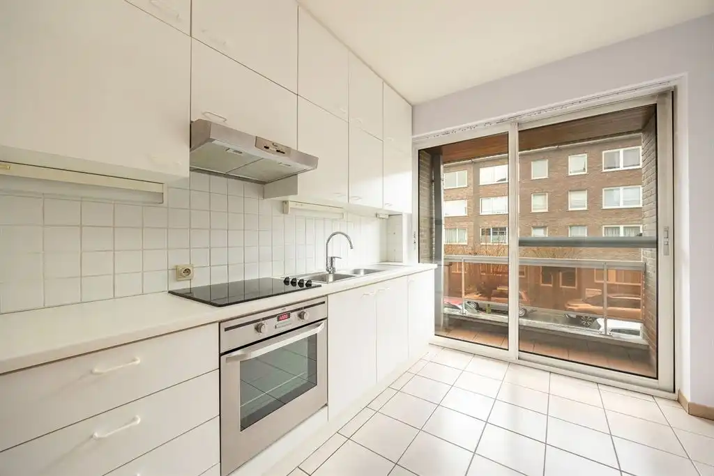 2 slpk-appartement met autostaanplaats in rustige woonwijk foto 4
