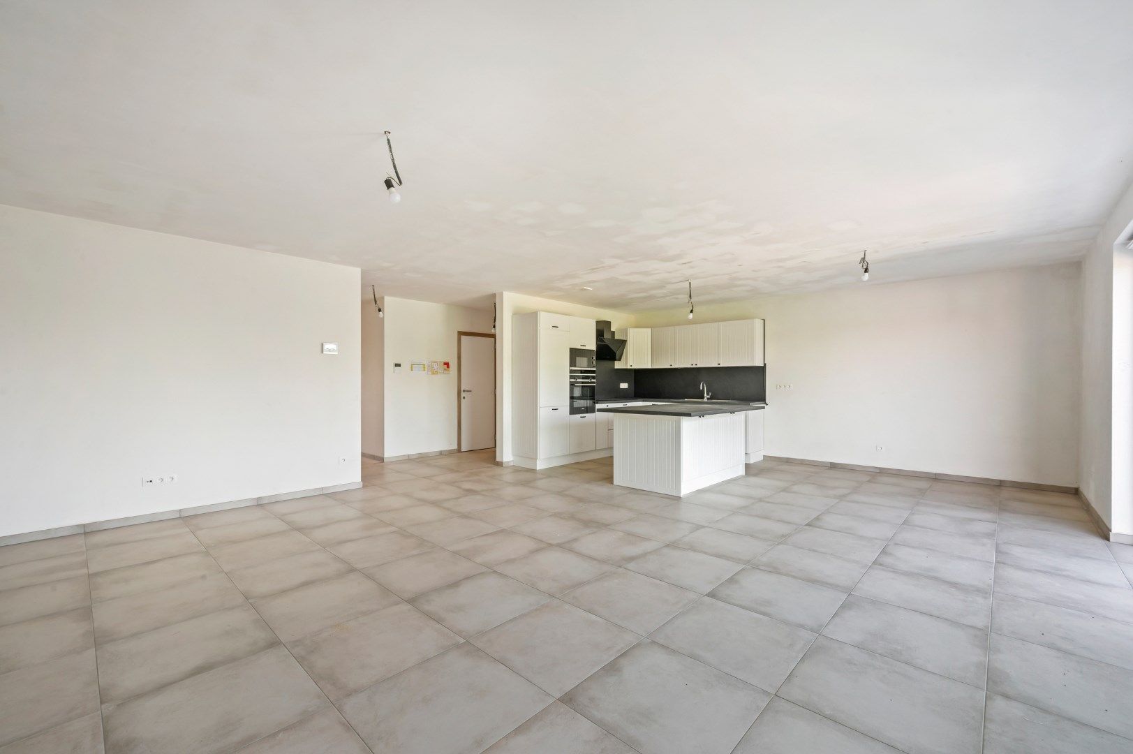 NIEUWBOUWCOMPLEX MET 5 APPARTEMENTEN TE KOOP ONDER REGISTRATIERECHTEN foto 14