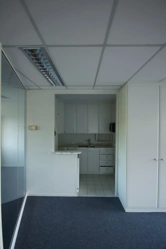 Kantoorruimte van 122 m2 op het Kennedypark foto 6