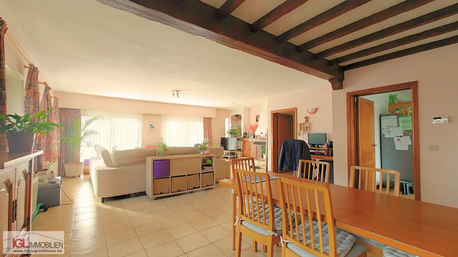 Handelspand op topliging met optimale zichtbaarheid langsheen Bergensesteenweg met veel parking en twee woongelegenheden! foto 20