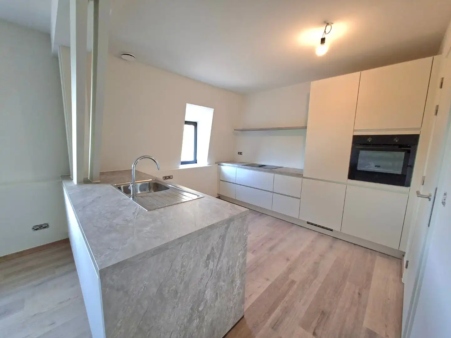 prachtig gerenoveerd duplex appartement  foto 3