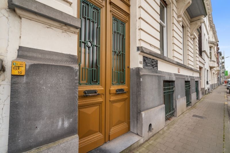 --- NIEUW --- Prachtig gelegen, te renoveren herenhuis aan de Visserij! foto 62