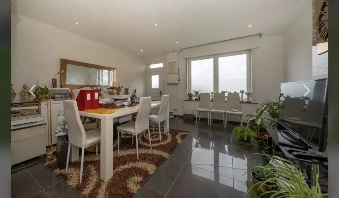 MOOI GELEGEN, TE MODERNISEREN WONING ! foto 2