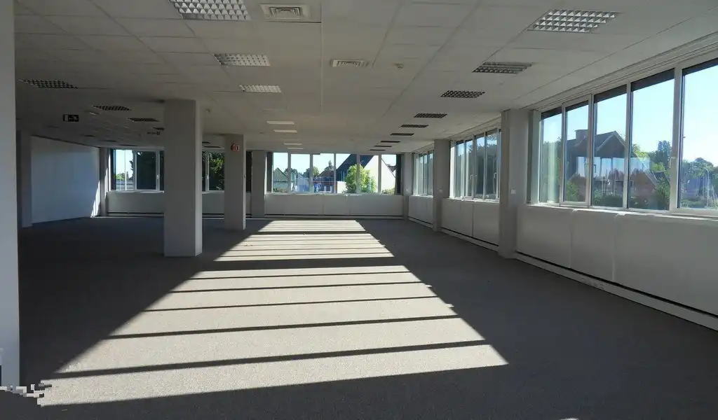 Kantoor te huur in Sluispark langs R4 in Merelbeke foto 4