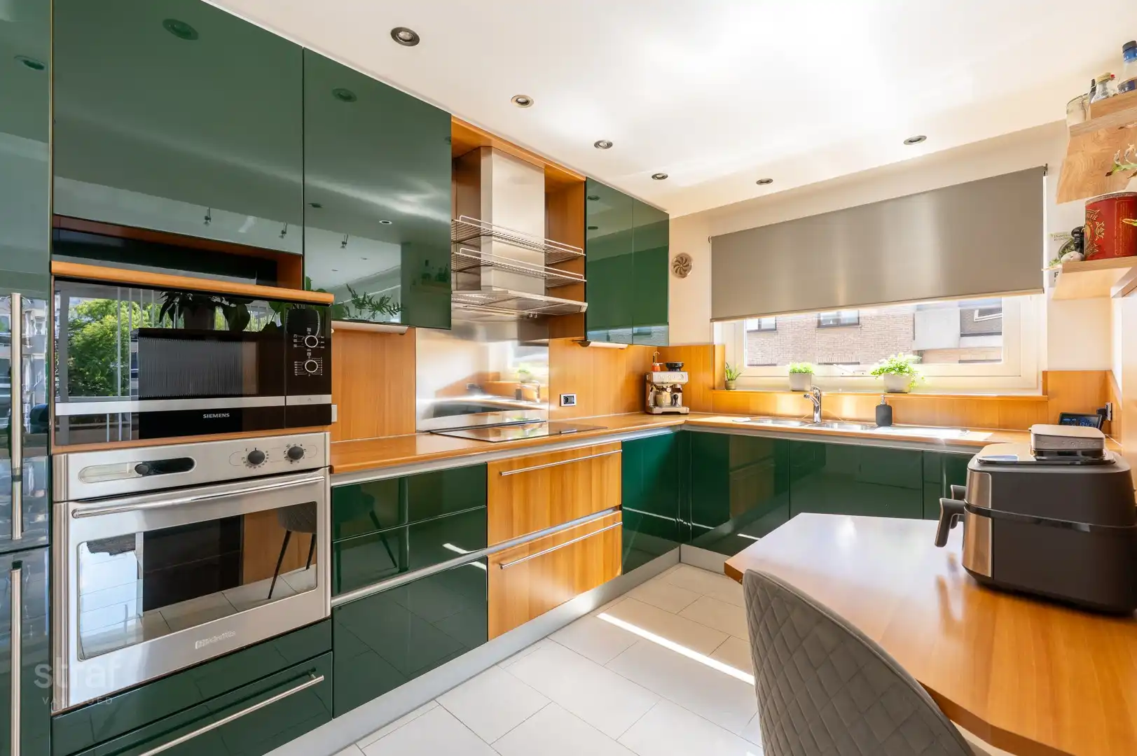 Ruim hoekappartement met 2 terrassen, garagebox, EPC B en topligging op Linkeroever foto 7