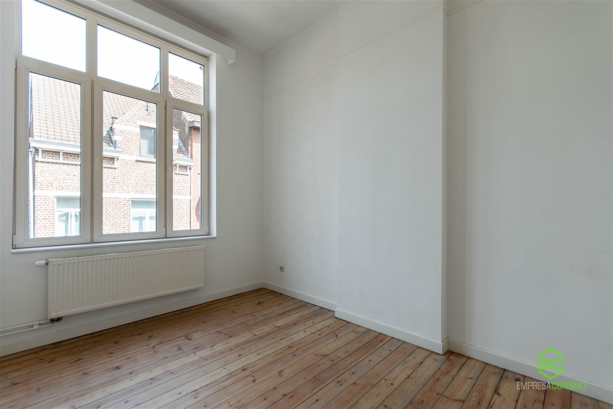 Karaktervolle gezinswoning met 3 slpk en stadstuin, in het centrum! foto 9