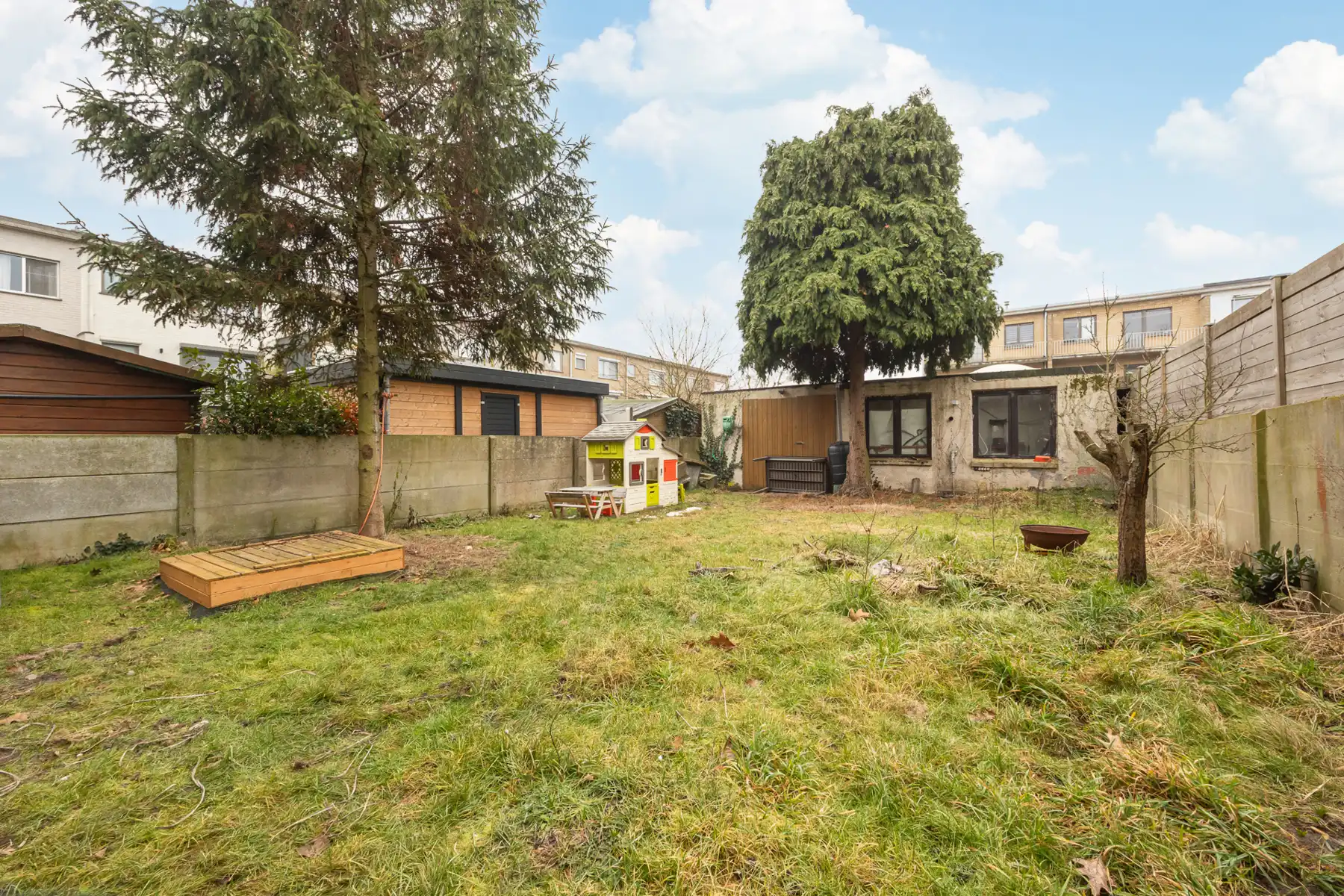 Gezellige halfopen bel-étage met garage, oprit en zonnige tuin in Hoevenen! foto 21