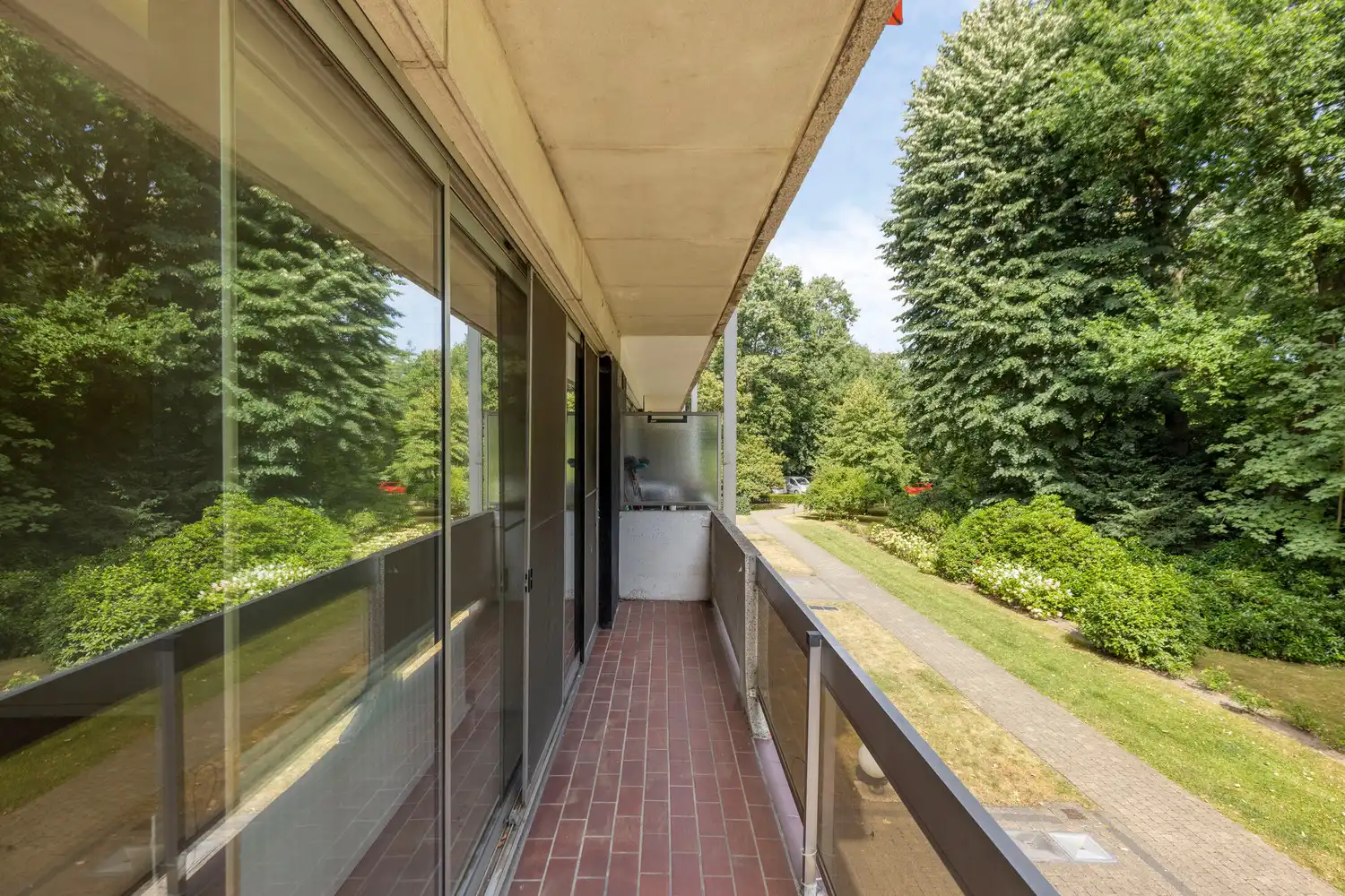 Te renoveren appartement (100m²) op 1ste verdieping met een uitstekende ligging aan de Hoogboomsteenweg in Kapellen! foto 18