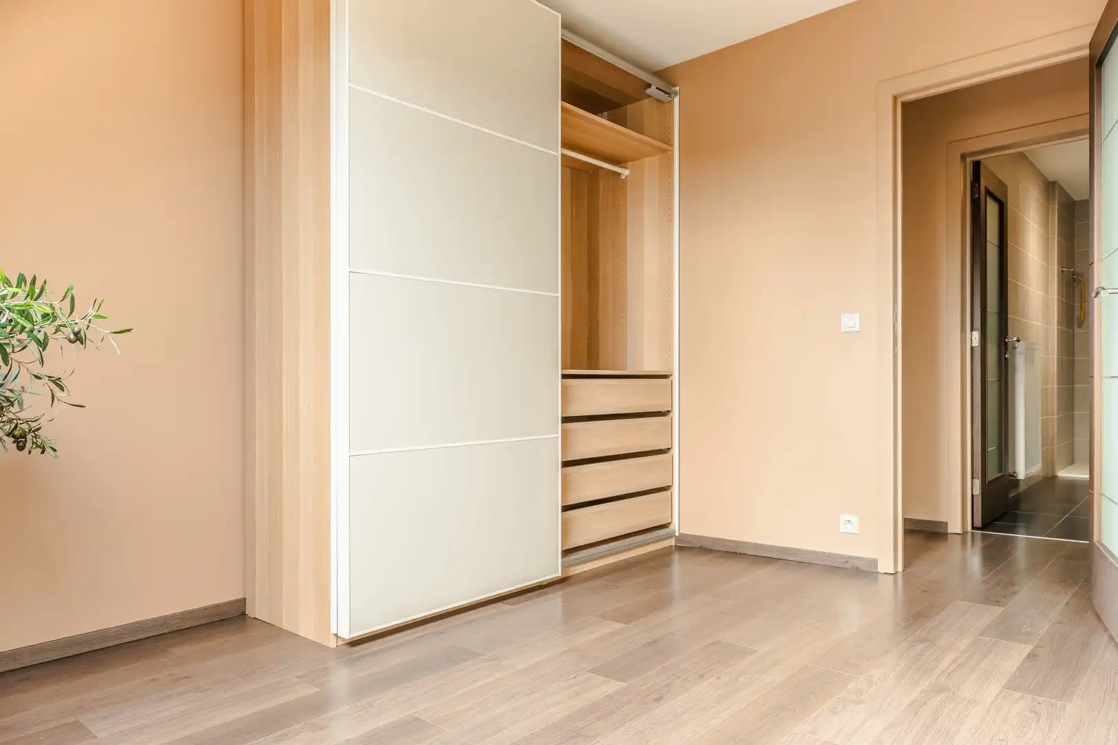 Instapklaar dakappartement met 2 slaapkamers en terras foto 13