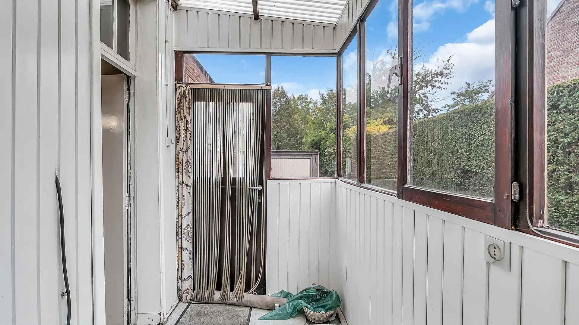 Te renoveren woning (H.O.B.) met 3 slpkrs te Genk foto 12