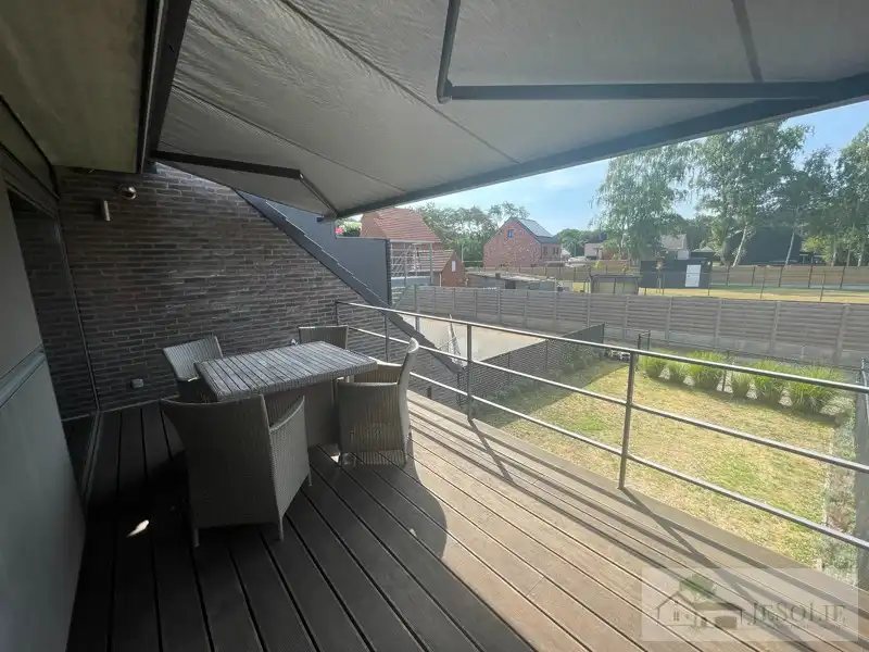 Tiptop verzorgd 2 slpk appartement met groot terras foto 8