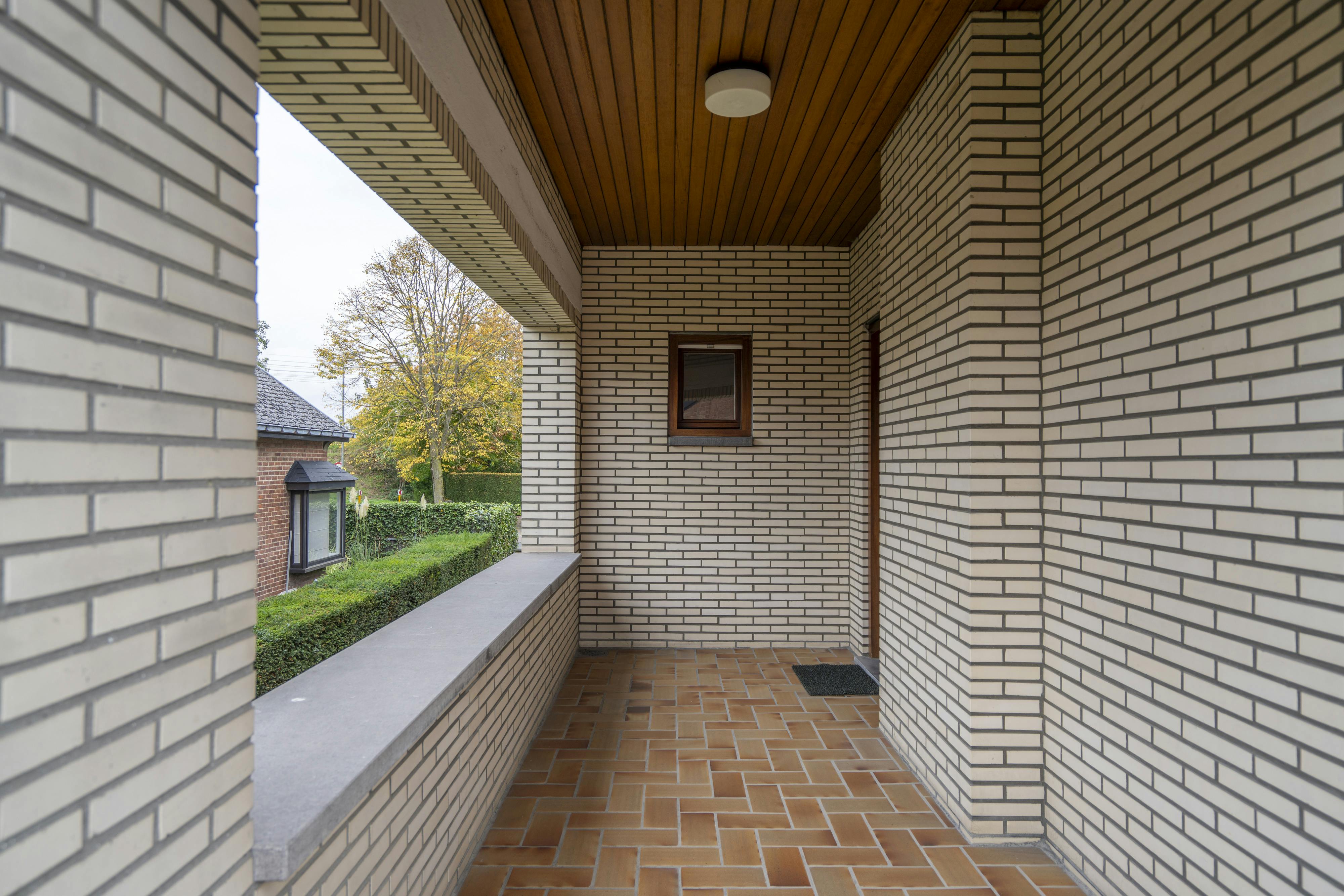 Ruim te renoveren huis te koop in Harelbeke  foto 5