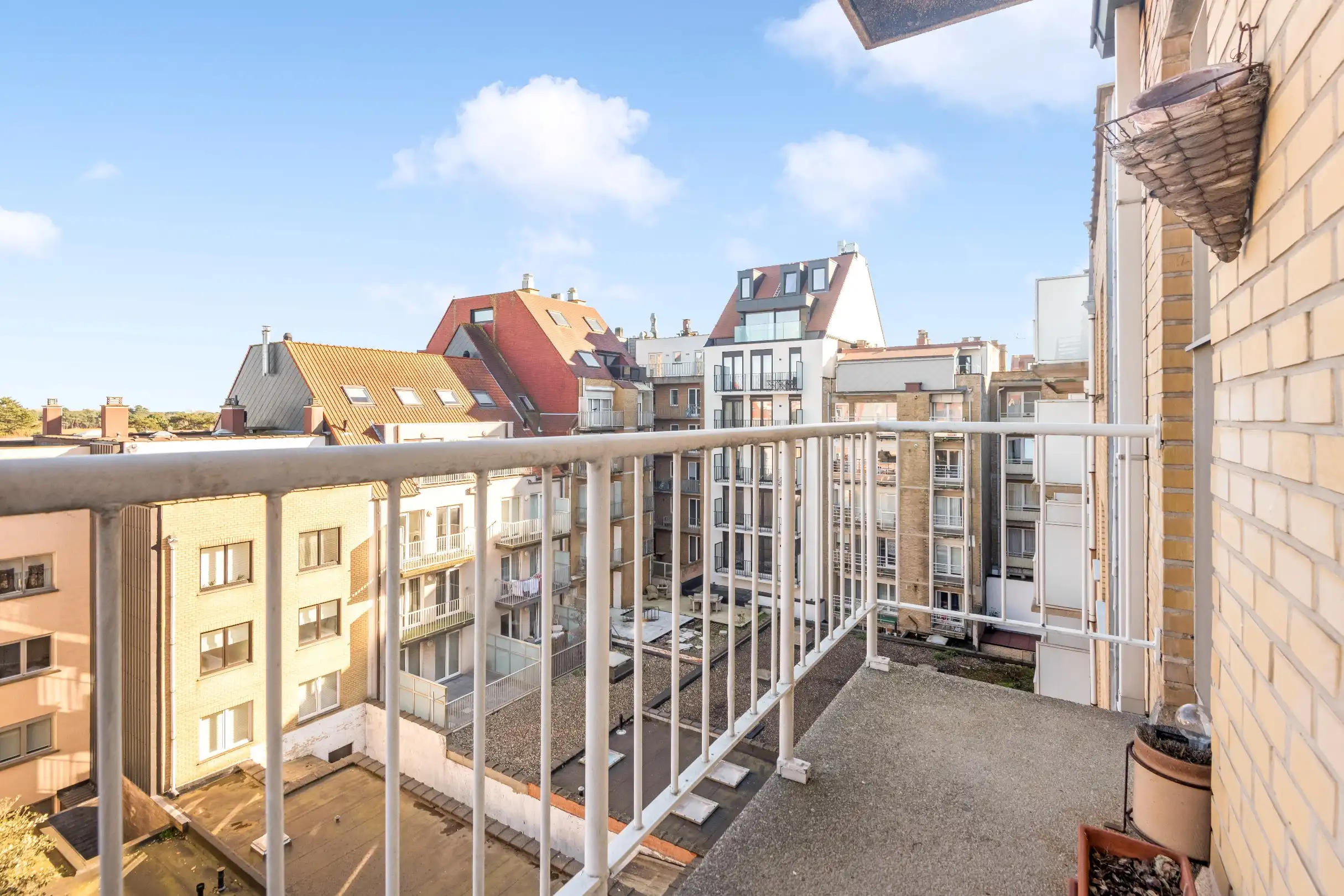 Centraal gelegen appartement aan de zonnekant van de Lippenslaan met twee slaapkamers.  foto 14