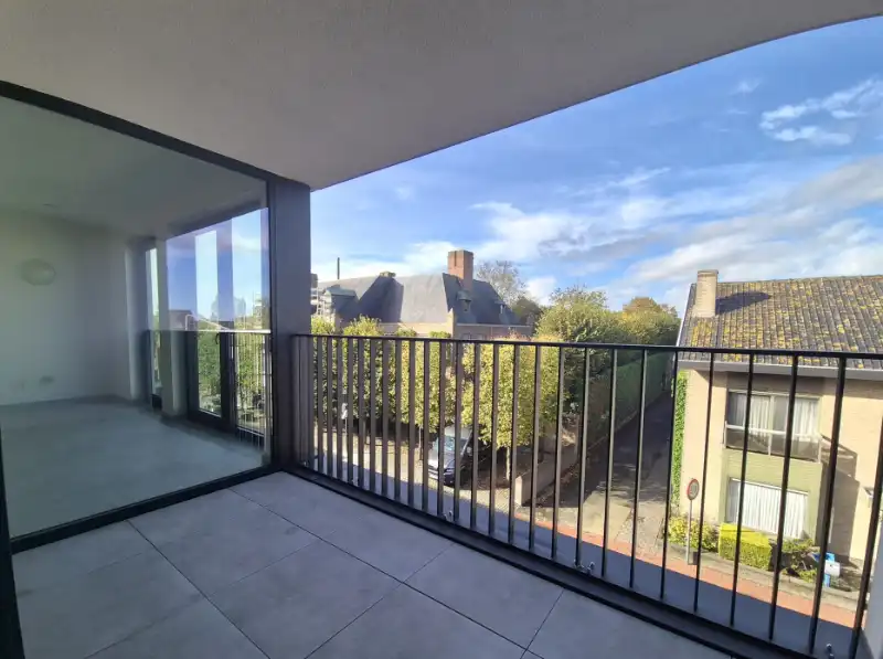 KORTEMARK. Ontdek de laatste appartementen van MILA en NORA. Dit tweeslaapkamerappartement biedt 103 m2, volwaardige ruimtes en zitterras. Profiteer van de 6% btw onder voorwaarden. foto 9