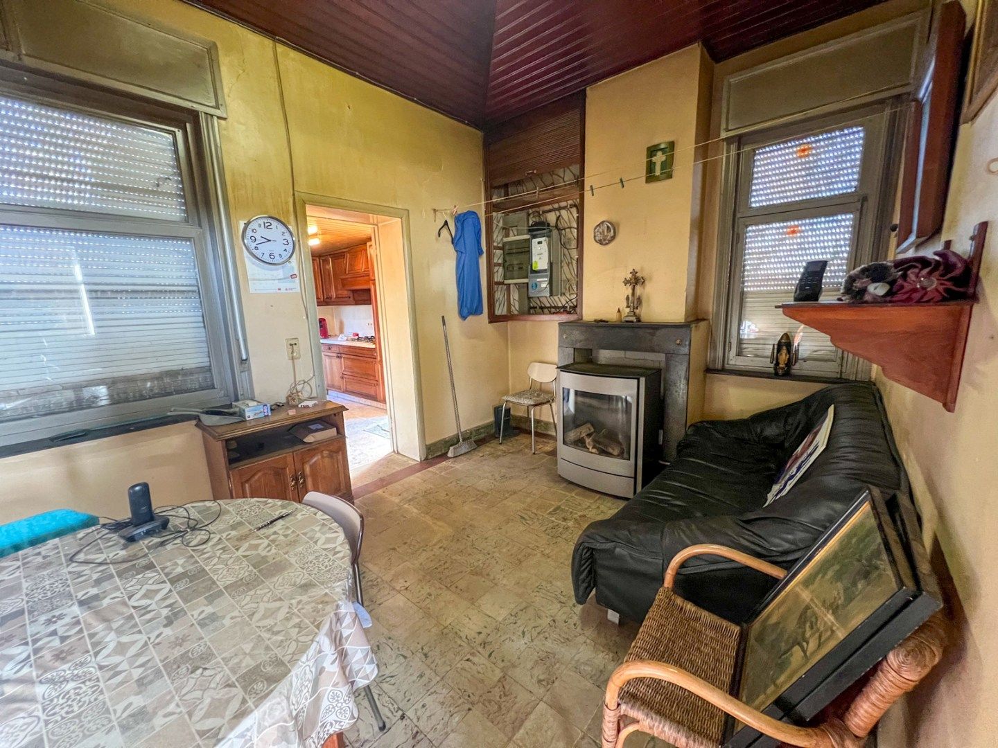 TE RENOVEREN WONING OP EEN PERCEEL VAN 8.000M² foto 9