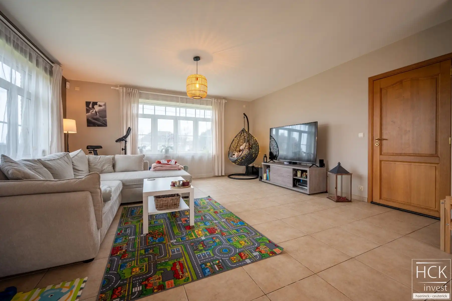 KRUISHOUTEM - Zeer ruime woning met 5 slpk, vlakbij centrum! foto 4