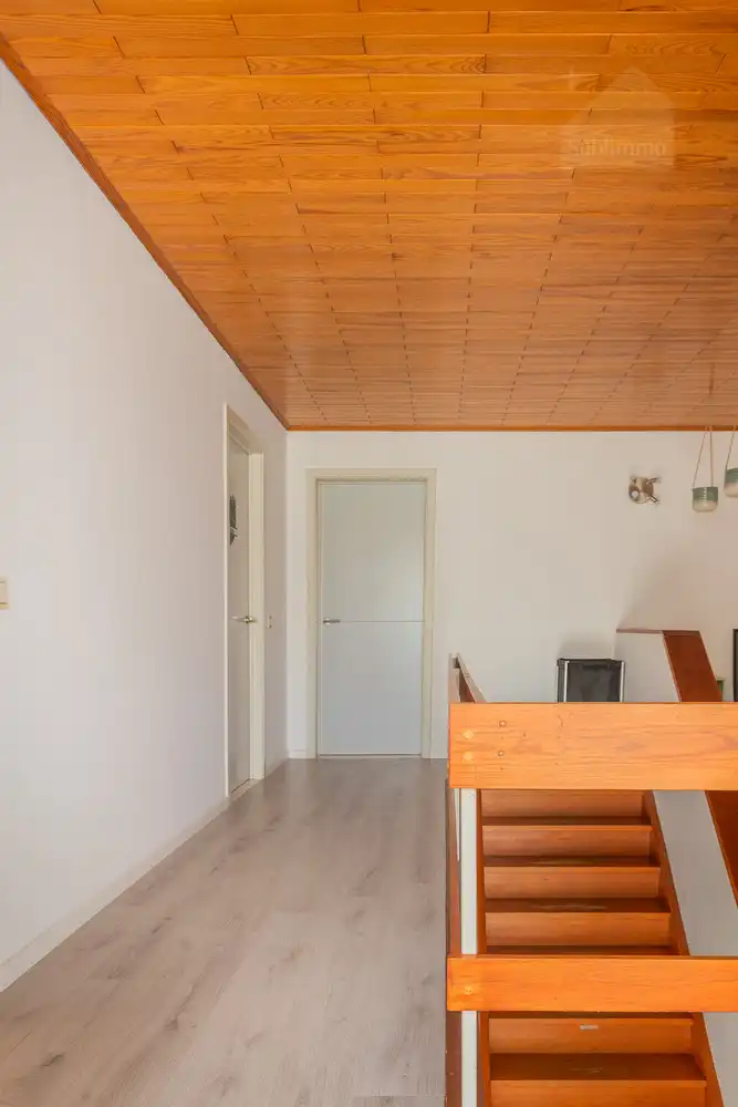 Ruime gezinswoning met 4 slaapkamers op een perceel van 840 m² foto 18