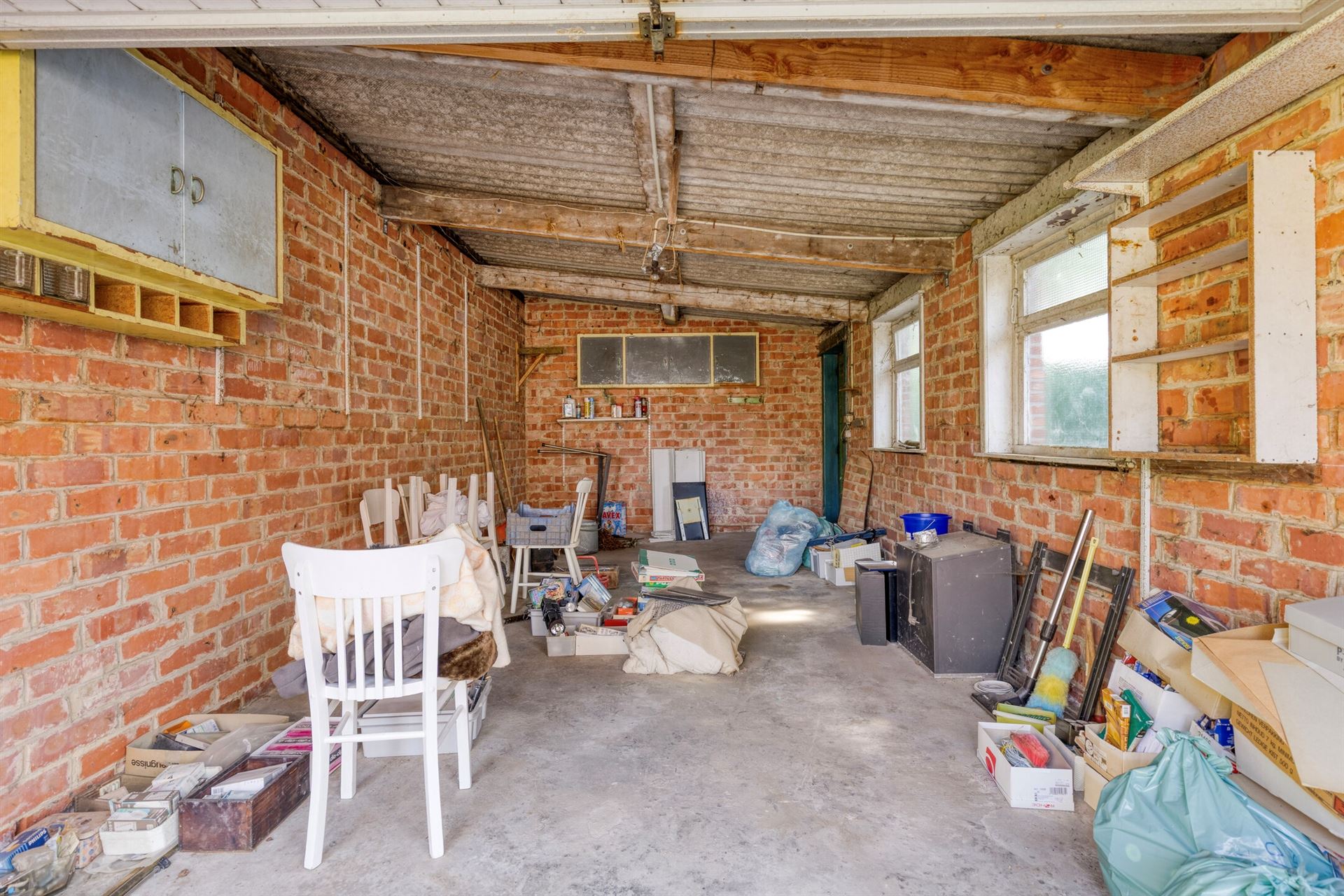 Op te knappen HOB in rustige omgeving foto 18